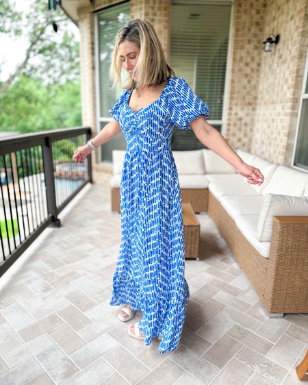 I found a great dress for my tall girls, or girls like me that like a platform sandal! This is a true maxi dress, with puffed sleeves,  sweetheart neckline and POCKETS! The back is smocked so it’s a very comfortable fit. I’m wearing a size XS. Use code GOLD15 to get 15% off the site!

#maxidress #summerdress #fashionover40 #fashionover50 #shopavara #weddingguestdress 

#LTKWedding #LTKOver40 #LTKShoeCrush