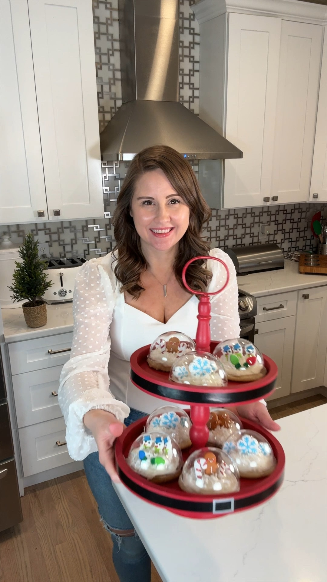 ✨ DIY Snowglobe Cookies ✨ These magical holiday treats are almost too cute to eat! I’ve linked everything you need to recreate them  Perfect for baking with the kids or gifting to friends and family. Check it out now and make your holidays extra sweet! #LTKBaking Fun #ChristmasCookies #SnowglobeCookies

#LTKHoliday #LTKHoliday #LTKFamily #LTKHome