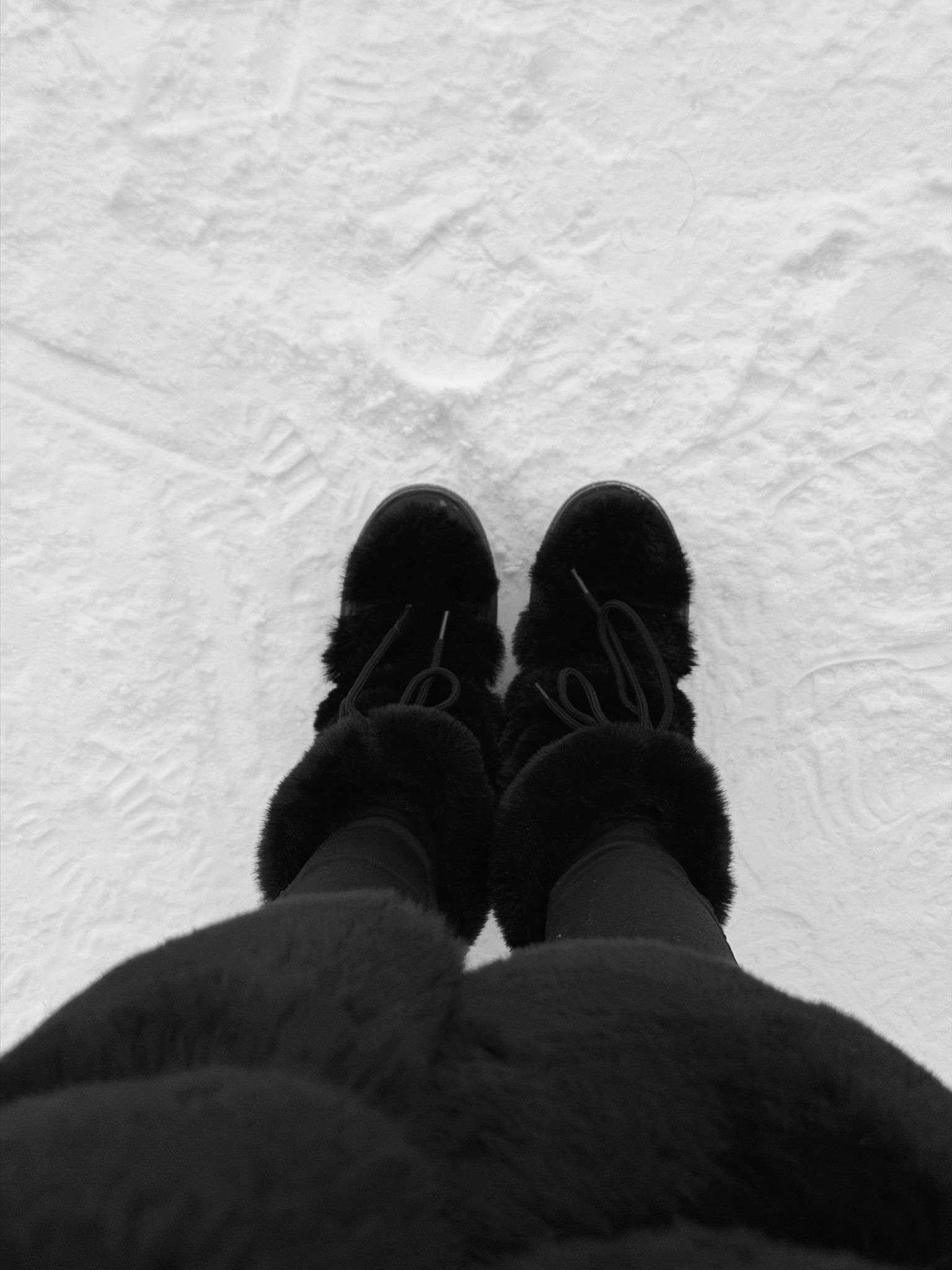 Fur moon boots ❄️

#LTKshoes #LTKwinter #LTKstyletip