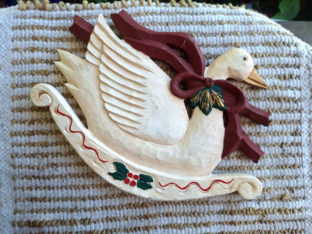Vintage Christmas Goose Wall Plaque, Painted Wood, White, Burgundy, Green, Gold - Etsy | Etsy (US)