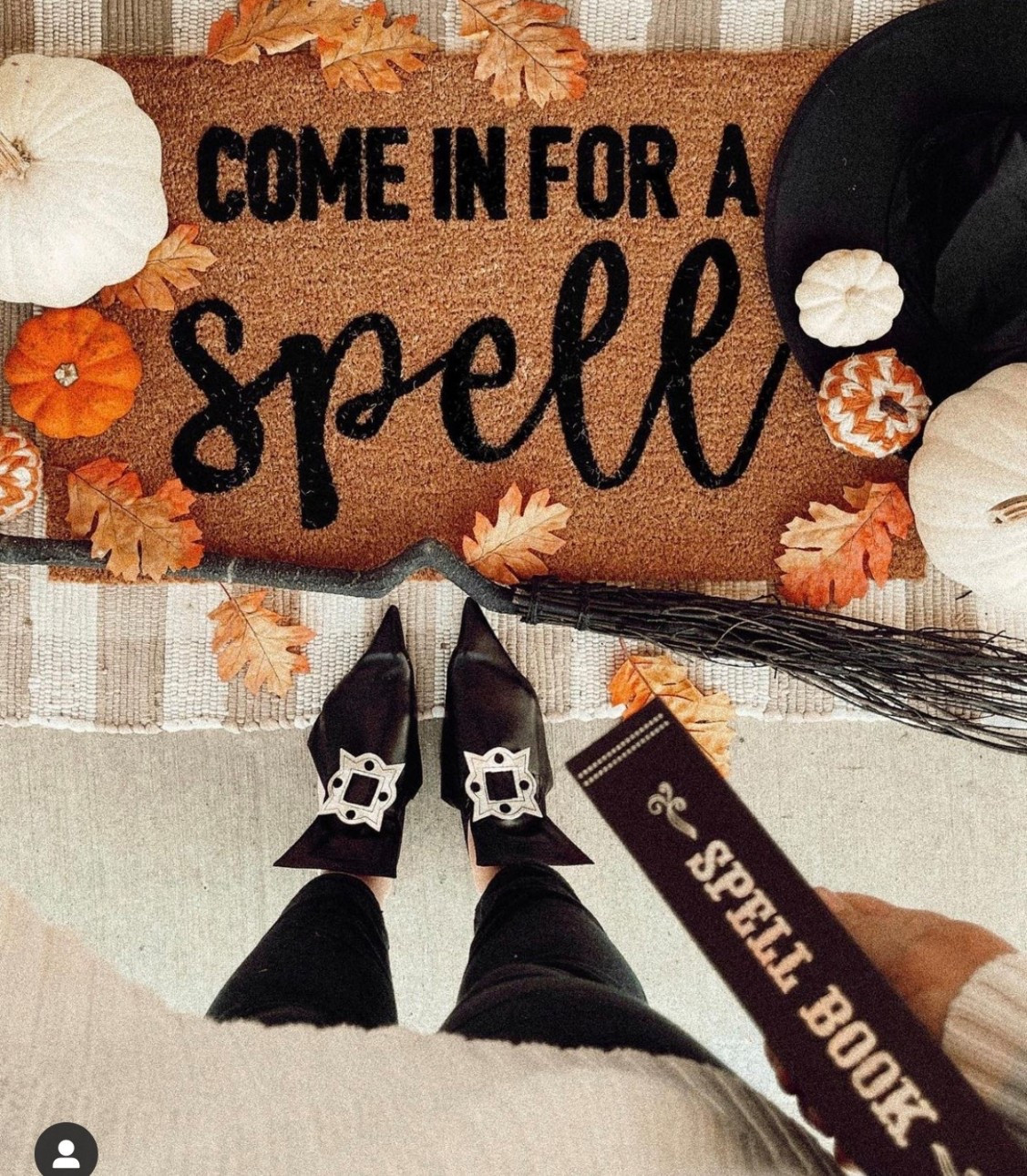 Witchy doormat for your Halloween front porch.

#doormat #halloweendoormat #halloweendecor #halloweenporchdecor #falldoormat #fallporch

#LTKHalloween #LTKHome #LTKSeasonal