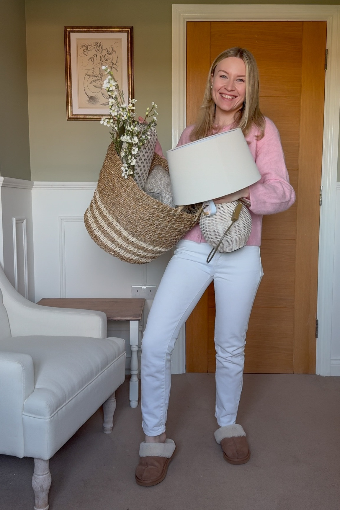 I wear size XS in the cardi 💗 Jeans are Beaufort & Blake