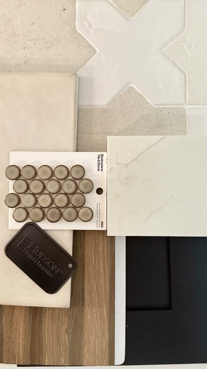 From start to finish this is how materials are figured out for each project. I can’t wait to start this bathroom renovation. Check out my #ltk for details. 
#atlantadesigner #atlantadesigner #sbsdesignsatl #makinghomedreamshappen #lovewhereyouliveatlanta #atlantadecorator #bathroomdesign #designinspiration @hudsonvalleylighting @bedrosianstile @ltk.home @ltk.creators @sohotiles