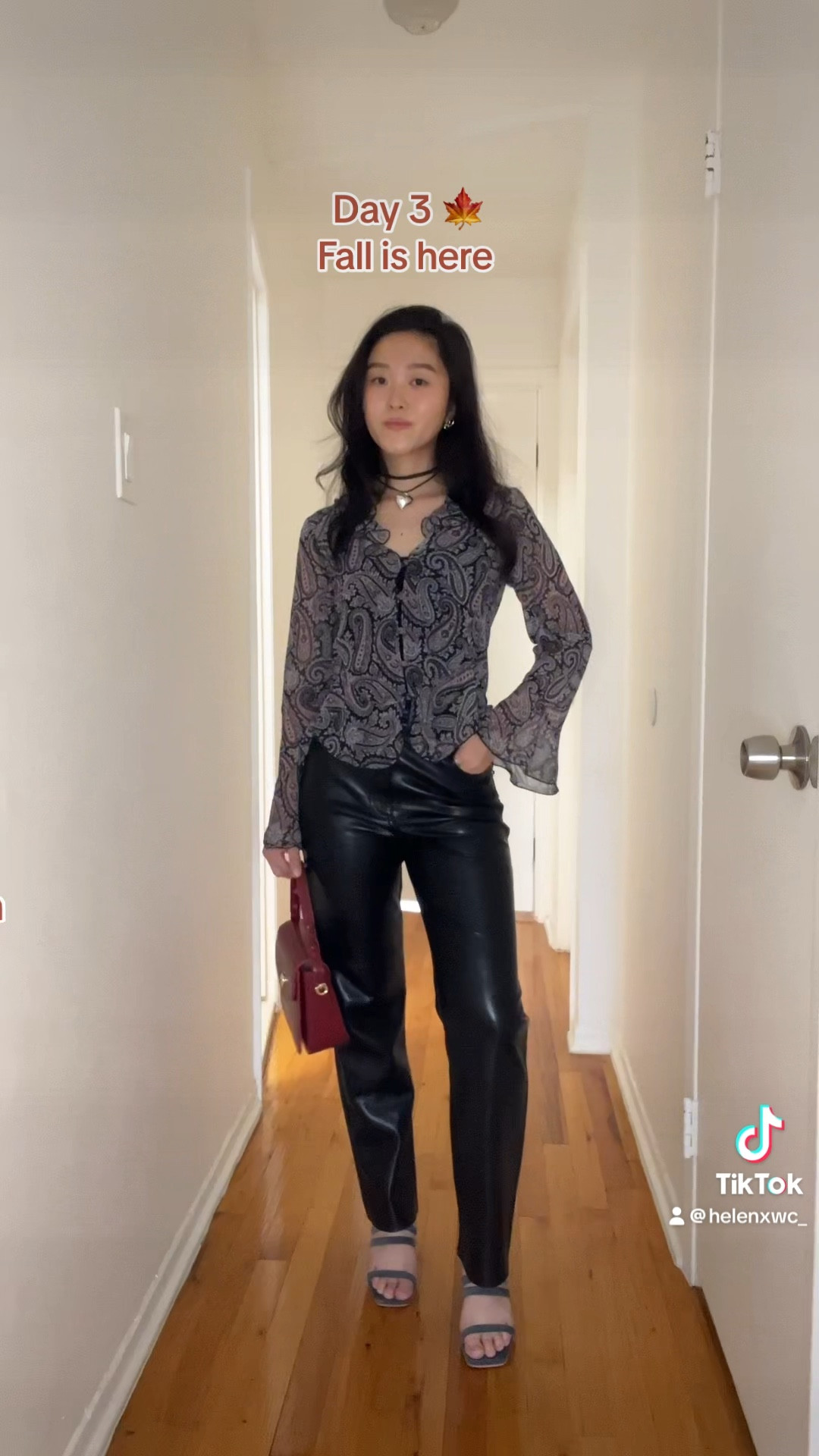 Fall Outfit Idea and Inspo


#LTKFallSale #LTKNYFW #LTKSeasonal