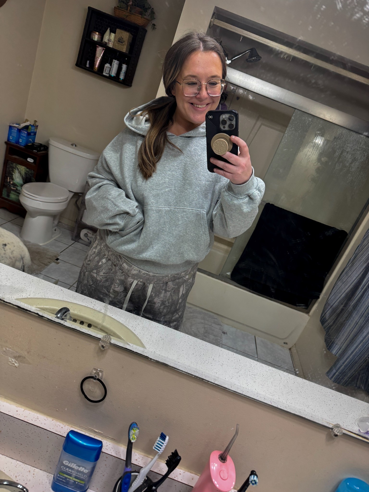 I live in this hoodie and it’s 40% off right now! It’s got a slight cropped fit and is true to size! Perfectly oversized! 

#LTKootd #LTKMidsize #LTKSaleAlert