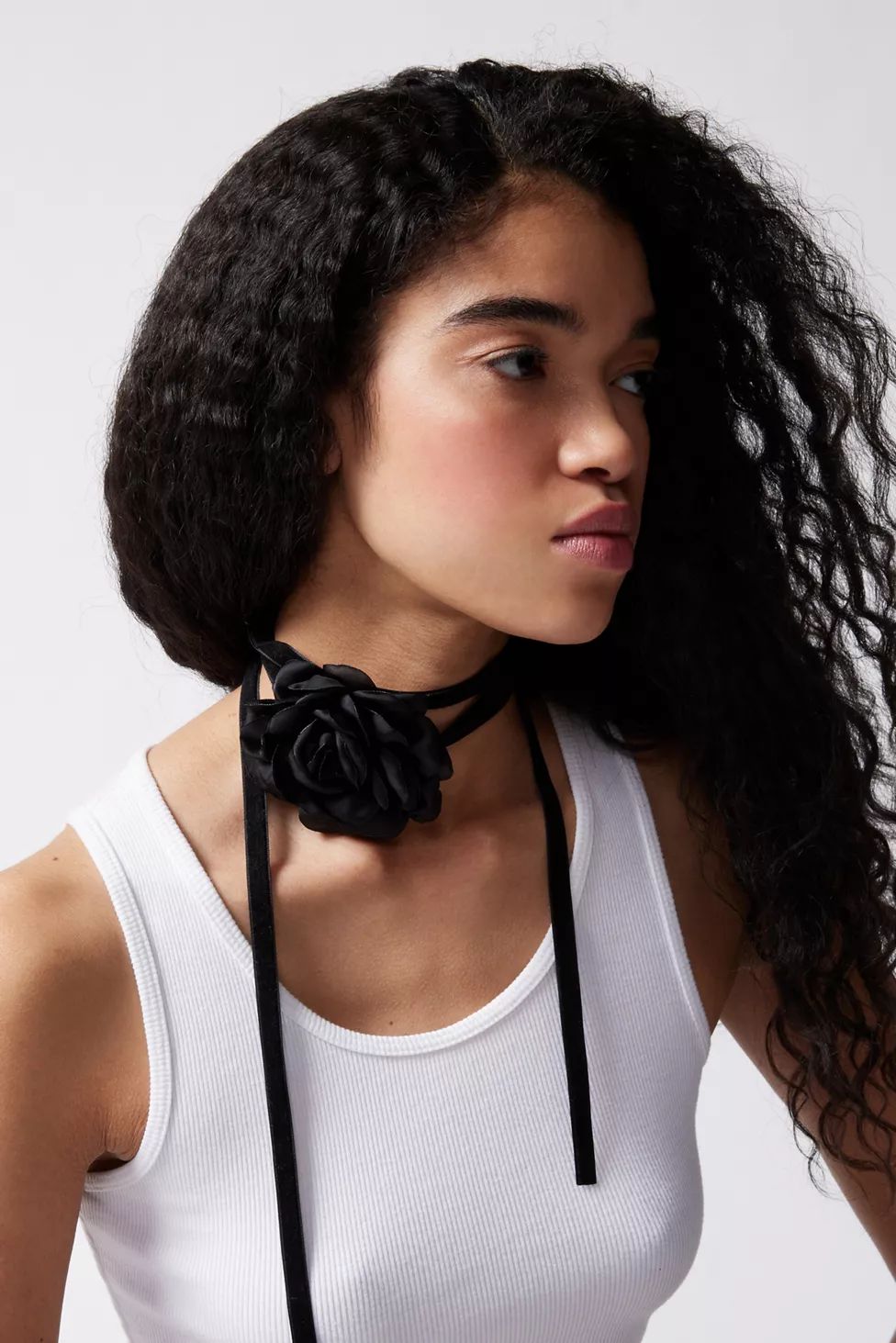 Velvet Rosette Wrap Choker Necklace | Urban Outfitters (US and RoW)