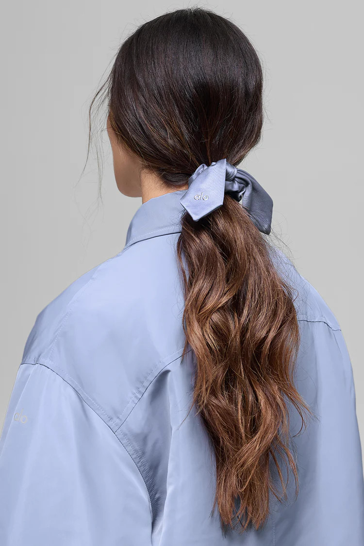 Airlift Rhythm Scrunchie | Alo Yoga (US)