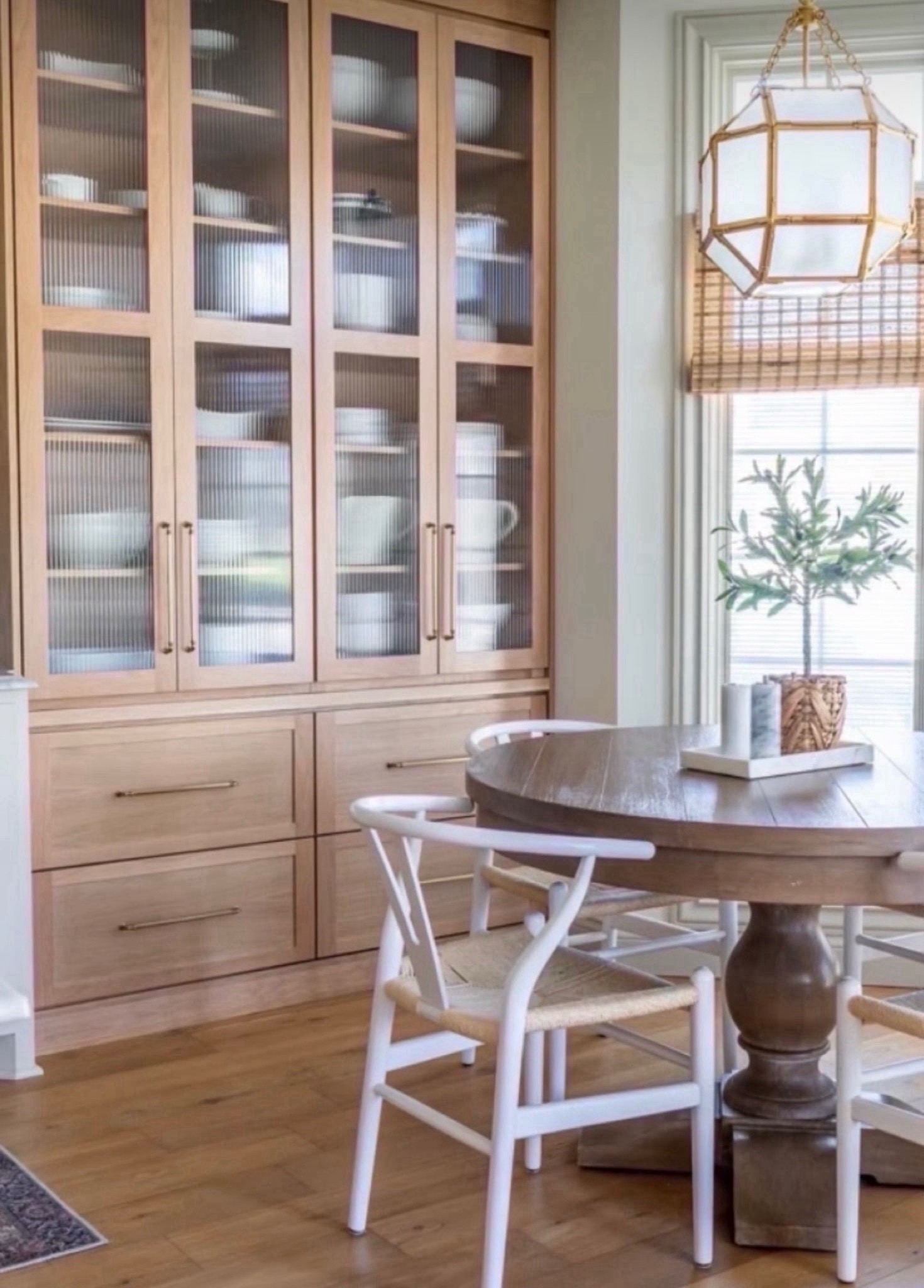 In love with the kitchen remodel we did 😍 It all came together so perfectly!

Kitchen remodel, kitchen table, dining table, dining table chairs, kitchen table, neutral kitchen, DIY kitchen table

#LTKhome