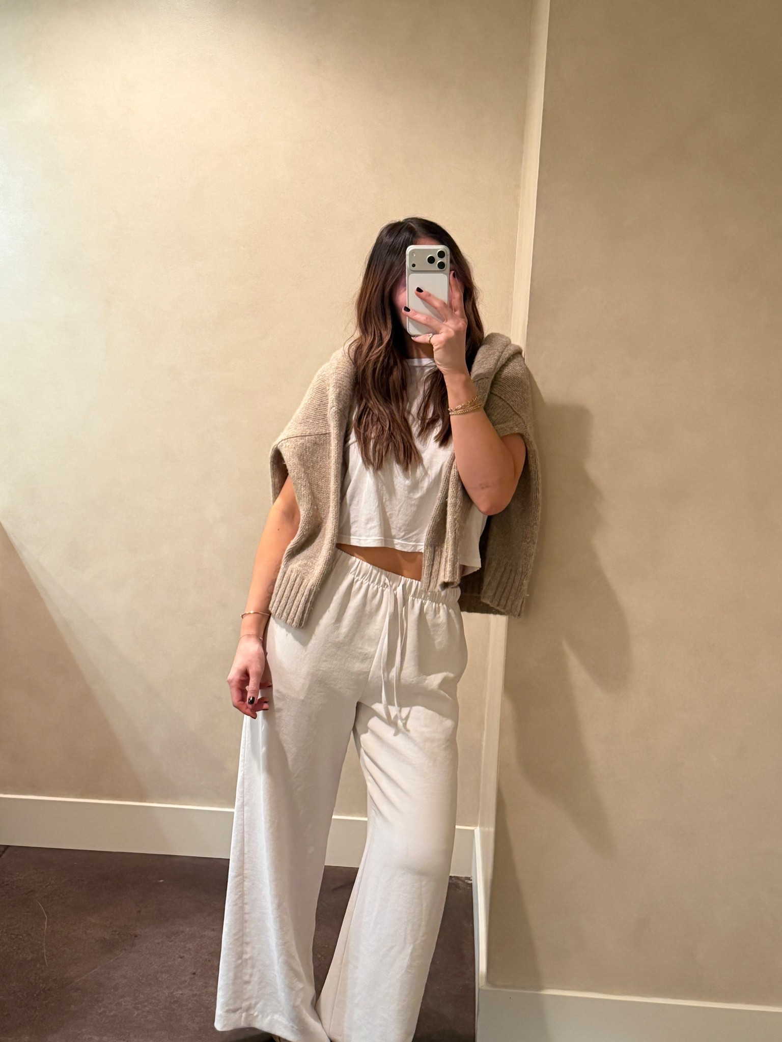 Saturday in the salon 

#LTKgrwm #LTKBeauty #LTKWorkwear