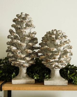 Resin Pinecone Figurine | MJHome