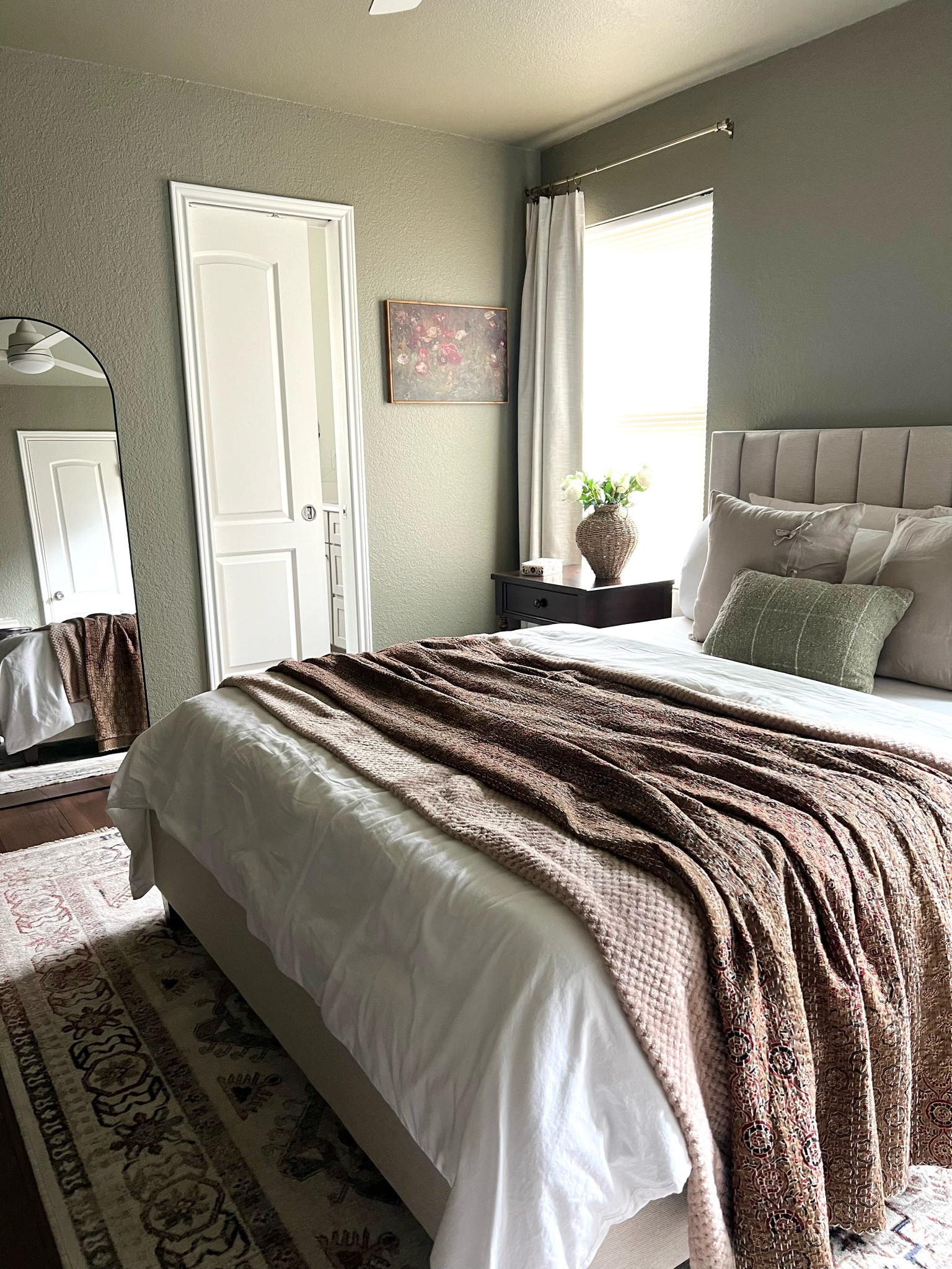 Bedroom details! 

#LTKHome #LTKFindsUnder100