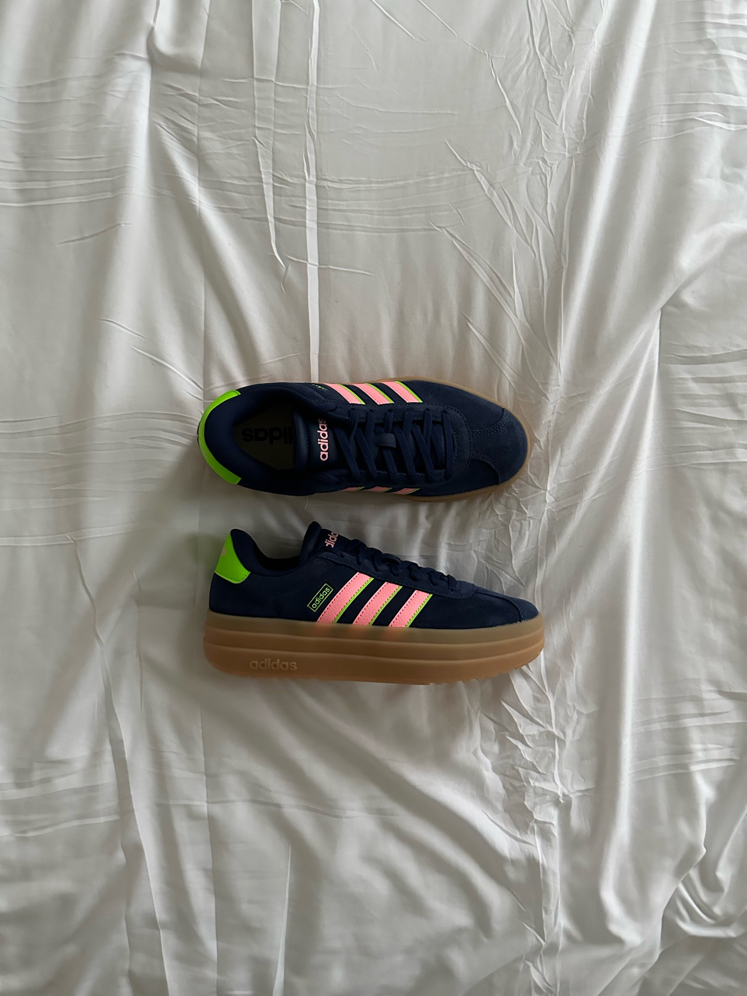 navy is my new obsession 💙 

#LTKSeasonal #LTKGiftGuide #LTKShoeCrush