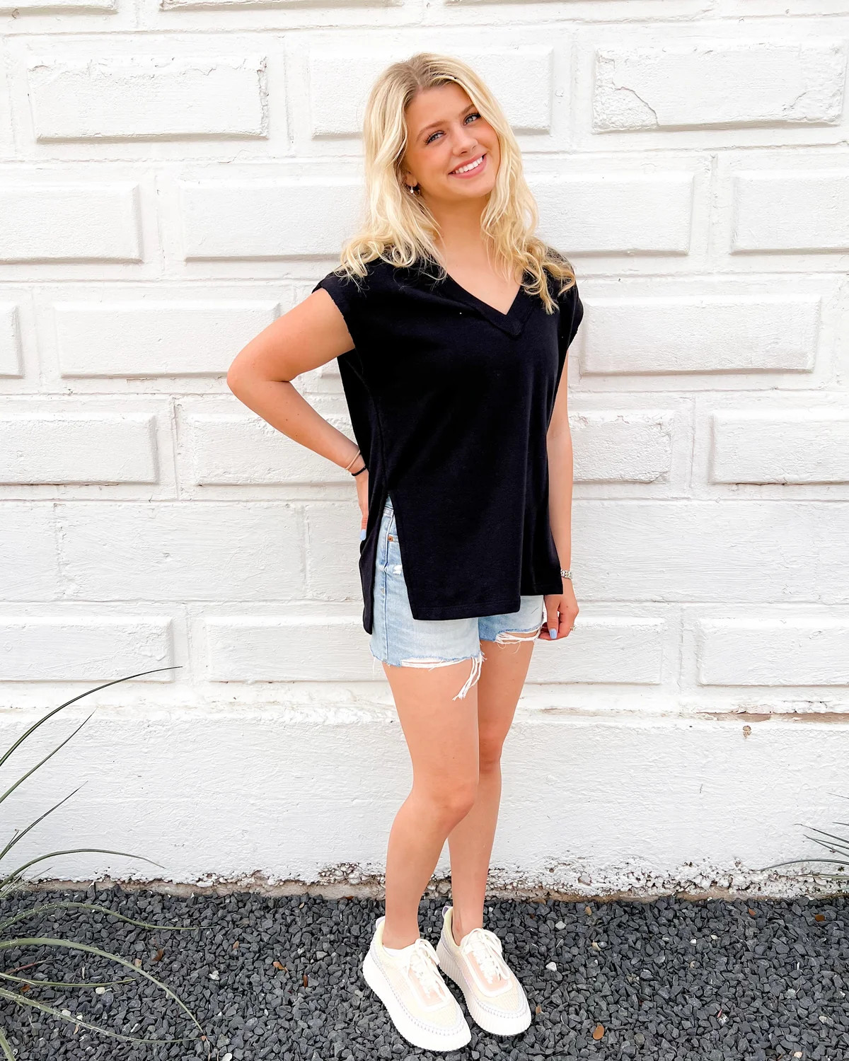 On The Weekends Top, Black| Z Supply | Emmacate Boutique