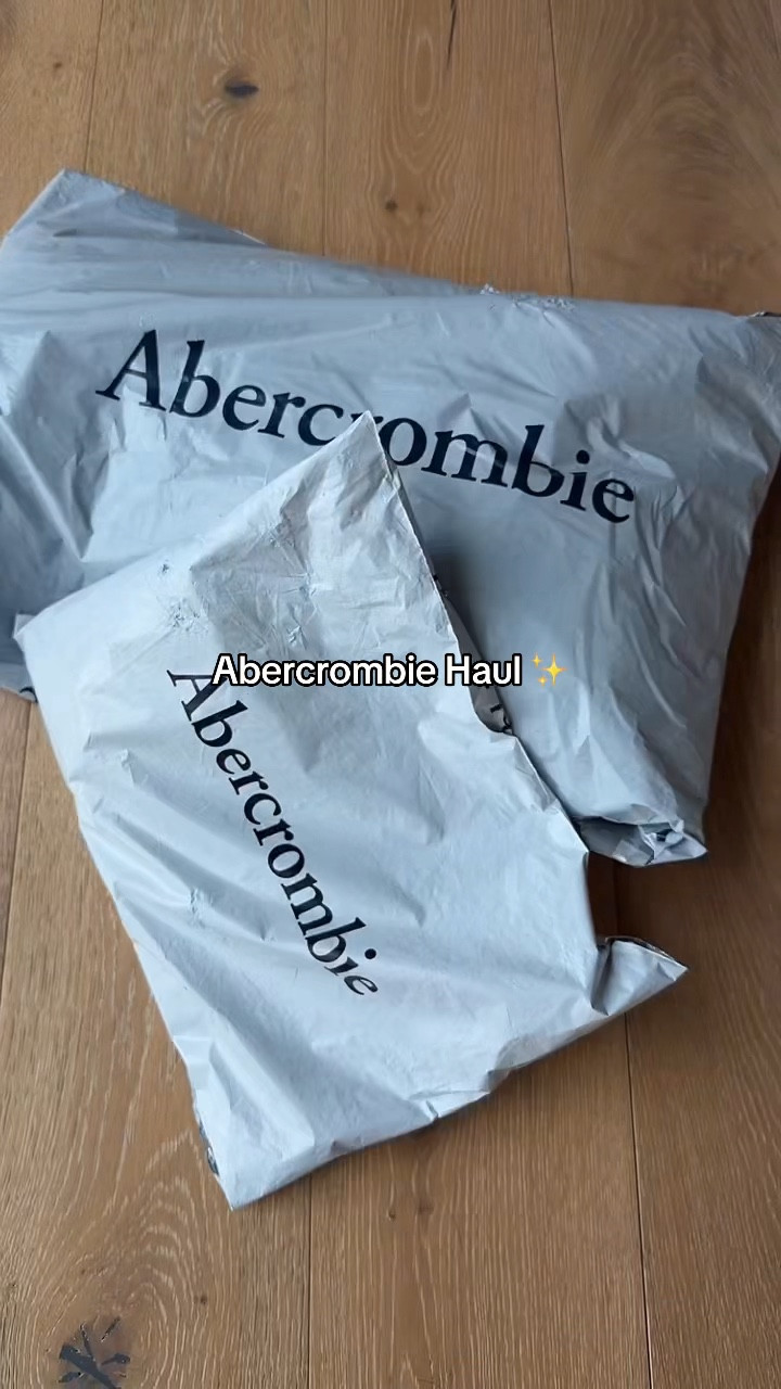 Abercrombie & Fitch is currently having a sale on their dresses✨ and you can use code ✨AFLTK ✨ to save even more. It stacks on top of the sale and works on full-price items too.

I will have these on my LTK 🫶🏻 @abercrombie 

#LTKSpringSale #LTKootd #LTKActive