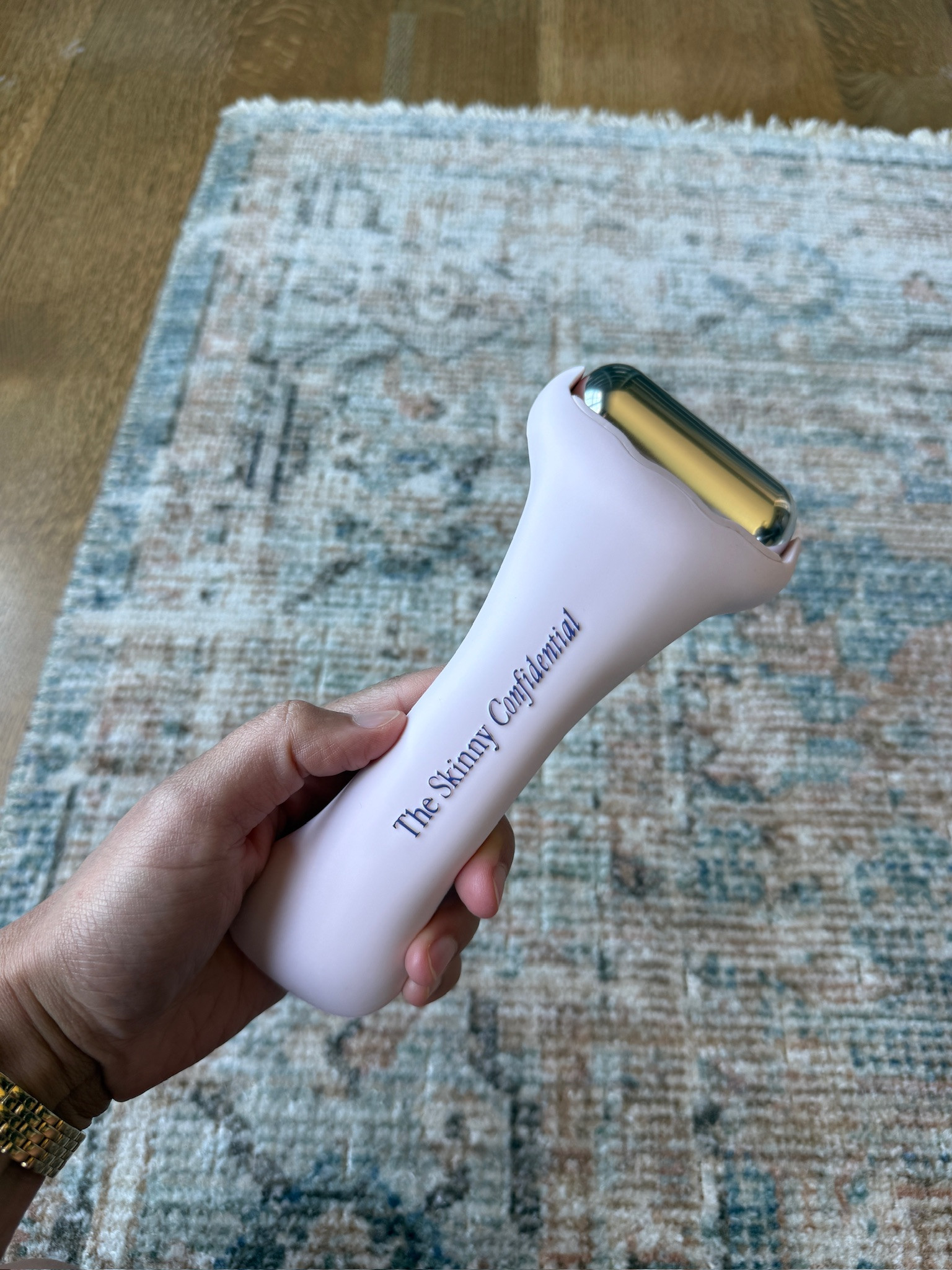 This tool is perfect for combatting morning puffiness!

facial roller, ice roller, skincare, puffy face, redness, headaches, spa experience, The Skinny Confidential

#LTKdayinmylife #LTKgrwm #LTKselfcare