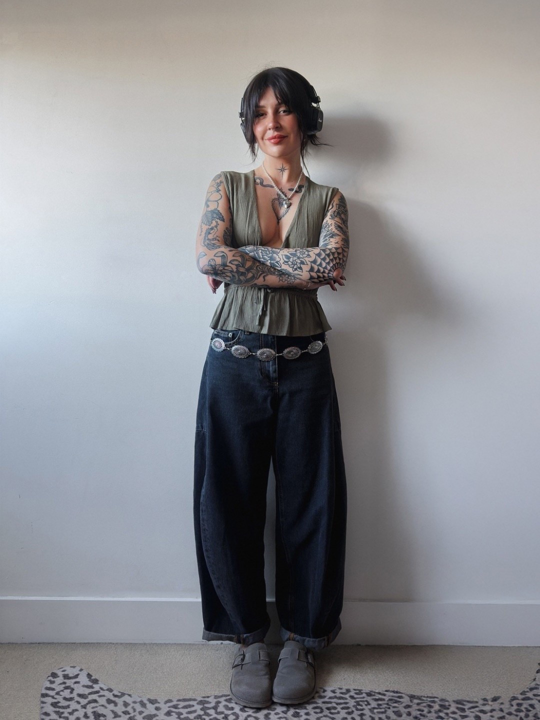 top: pull&bear
jeans: Zara
belt: minga london 
shoes: cushion aire

#LTKuk #LTKspring #LTKsummer
