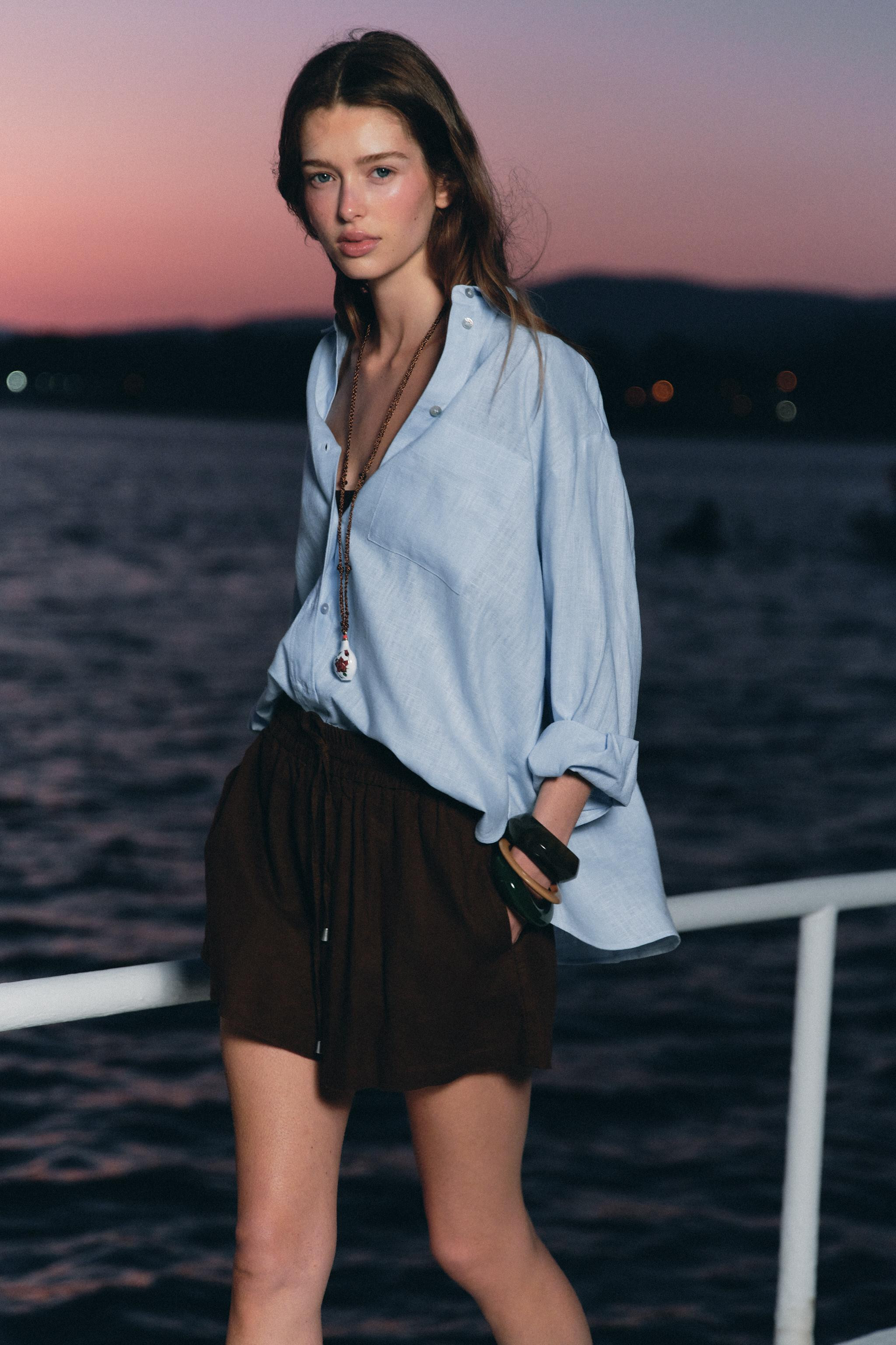Bermuda shorts in a linen blend. High waist with elastic drawstring waistband. Front pockets. | Zara UK