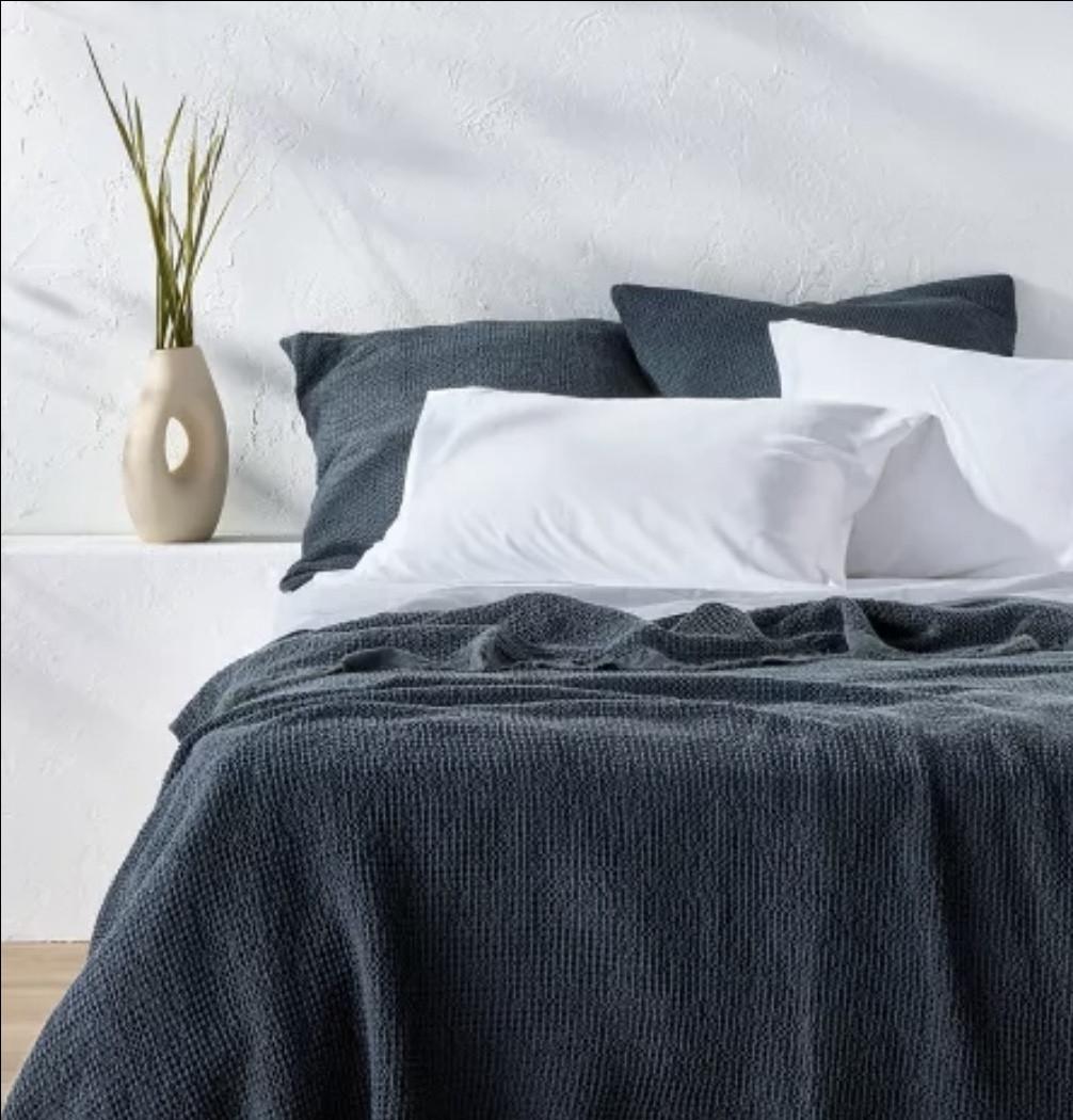 Casaluna waffle coverlet

This beautiful blanket is currently on sale for target circle week! 

Target circle week/casaluna/master bedrooms 

#LTKStyleTip #LTKHome #LTKSaleAlert