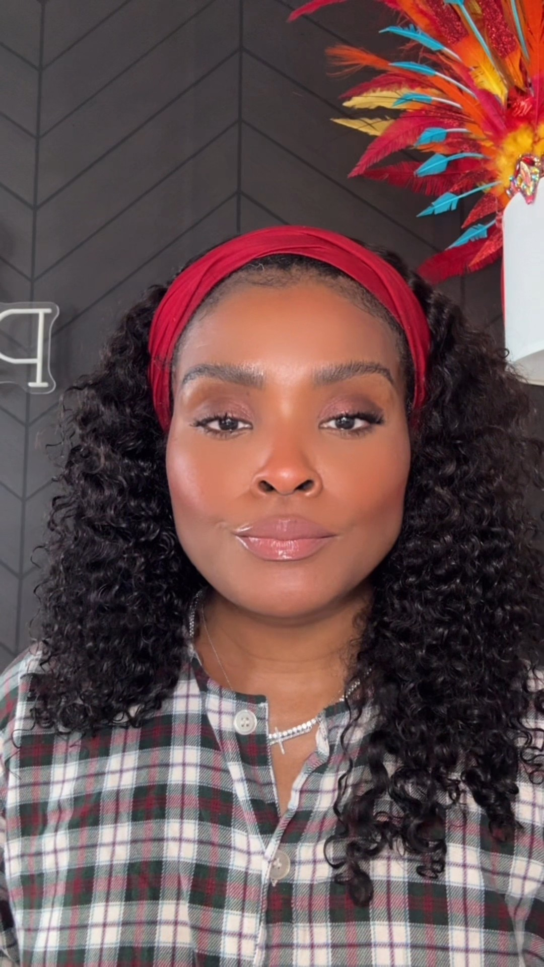 No adhesive lash wisps are now my new fav! 24 hour hold?! I got the Edgy wisps!