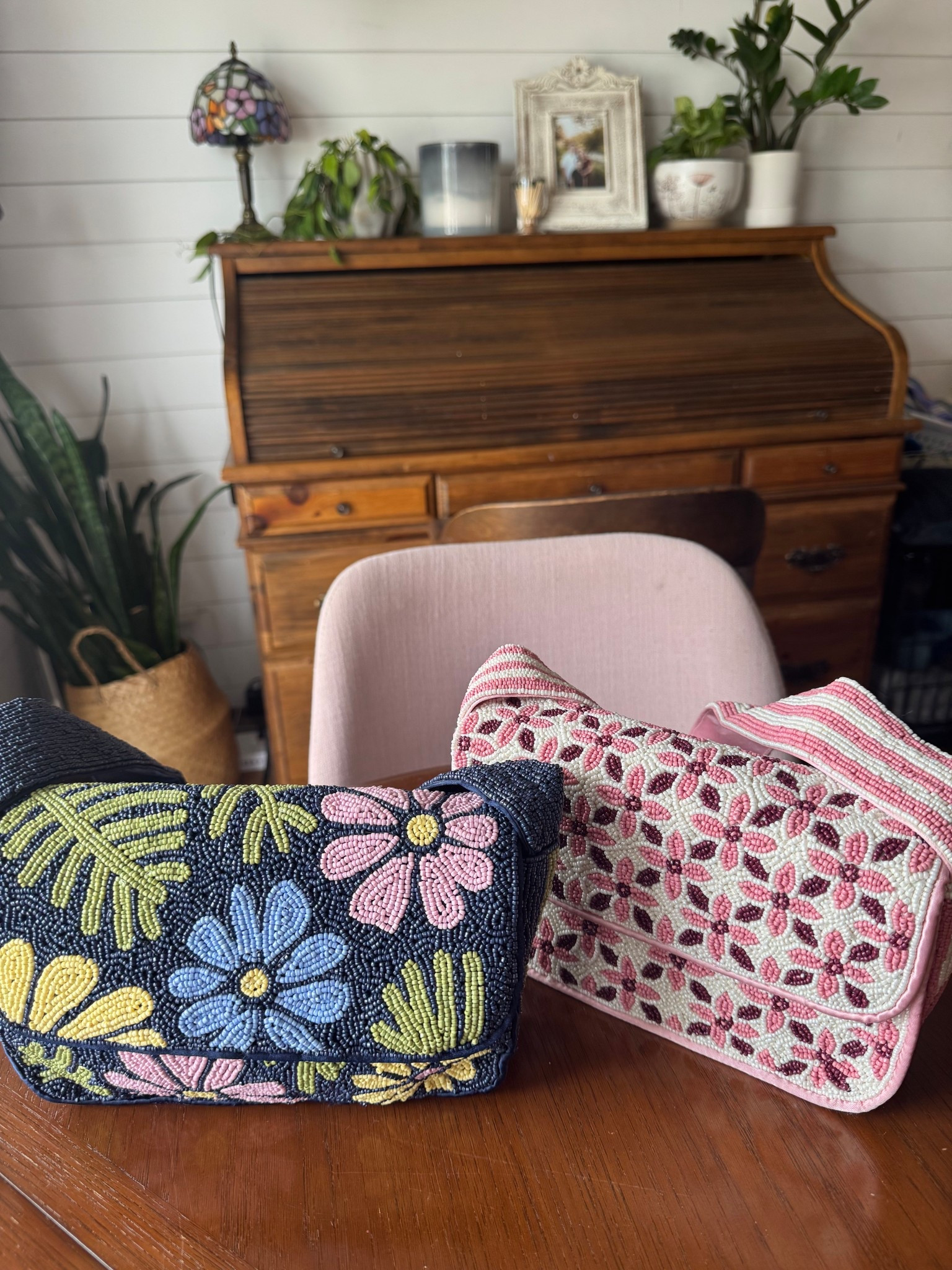 Back in stock! 

I’m convinced the best style finds are the ones that look high-end—but secretly aren’t. 

And this little beaded purse from Walmart is exactly that kind of discovery.

These bags first showed up earlier this season and quickly became a favorite. The intricate beadwork, fun patterns, and playful designs give them that boutique feel you’d normally expect to see at Anthropologie.

But here’s the best part. They’re about one-quarter of the price. 

Hurry to order. These won’t last! 


#LTKSeasonal #LTKOver40 #LTKMidsize