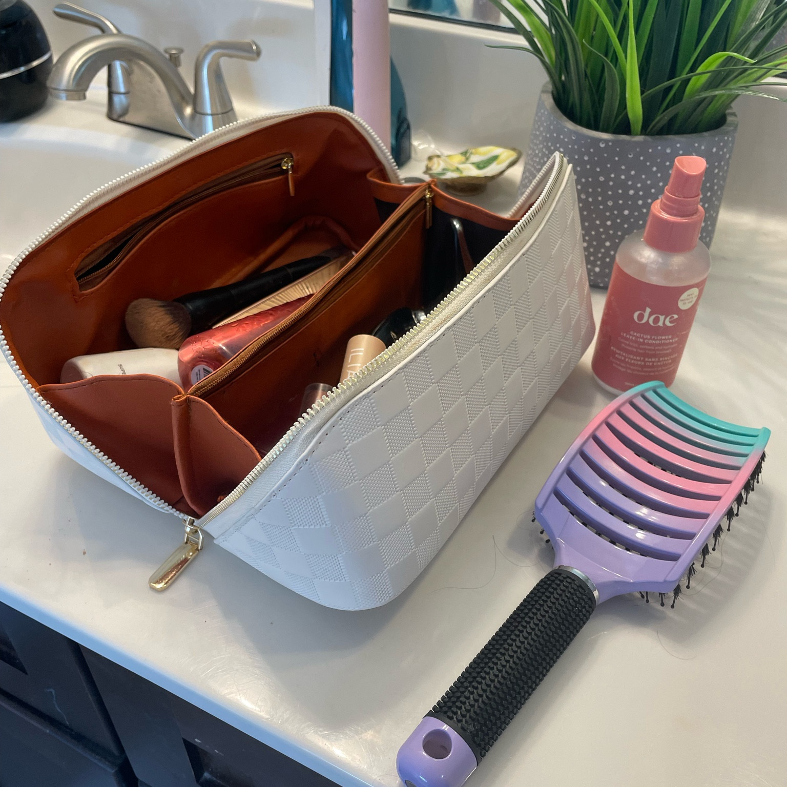 Leather Makeup Bag 💄 for busy moms. 

#LTKfindsunder50 #LTKitbag #LTKbeauty
