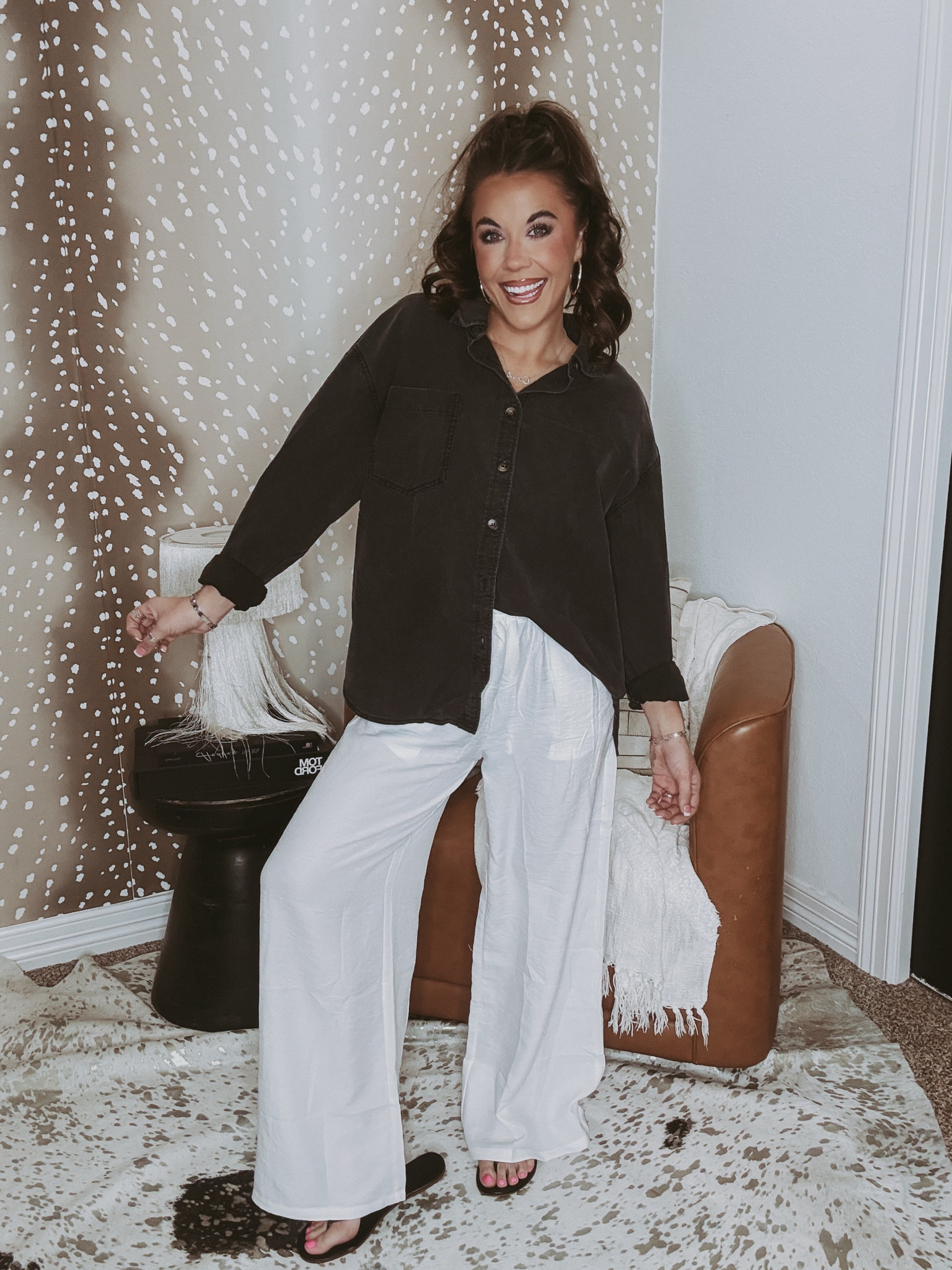 Loving my new denim shirt (S) paired with these wide leg pants (XS). Liner - In Big Truffle + Line Leader / Lipstick - Kim KW / Gloss - Ice


#LTKootd #LTKPetite #LTKSaleAlert