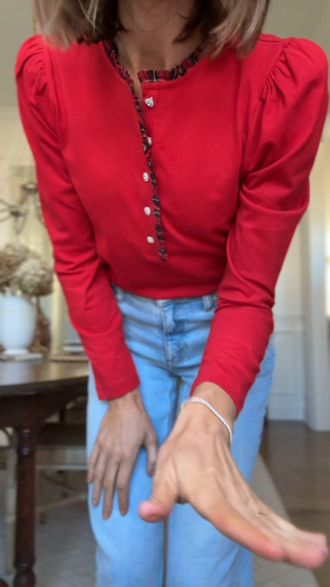 Tee on sale for $19 today! Wearing Xs. Wearing the 26 with a 30” inseam in the jeans. I am 5 7 for reference  