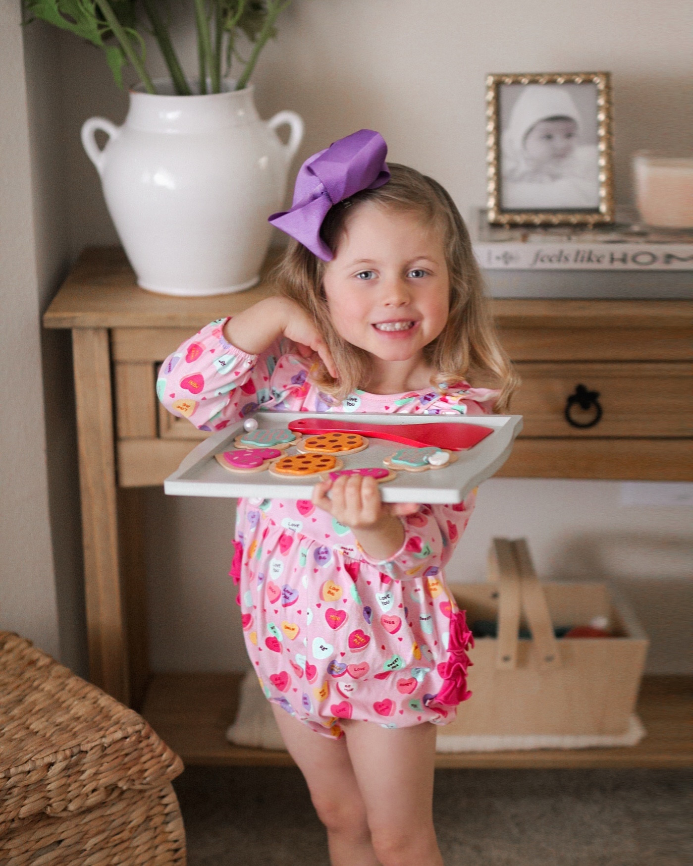 My little burst of personality girl 🎀💗

Already thinking about Valentine’s Day and getting to do Valentine’s card for Jackie’s class for the first time 🥹