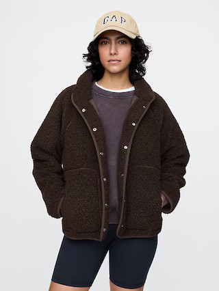 GapFit Oversized Sherpa Raglan Jacket | Gap (US)