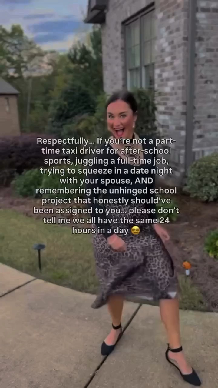 Respectfully… moms are not living the same 24 hours as everyone else. 😆

If you're a part-time taxi driver for after-school sports,
juggling a full-time career,
trying to protect your marriage with date nights,
AND remembering the unhinged school project that somehow became your responsibility... 🤯
you don't need more decisions.

You need fewer.

One of the biggest lessons I've learned through the Sunday Reset is that decision fatigue is real.

The more things we can simplify ahead of time... meals, schedules, routines, outfits... the more energy we have left for what matters most! 

#sundayreset #healthybyheatherbrown #mindbodyspirit #biblicalhealth #healthymomlife