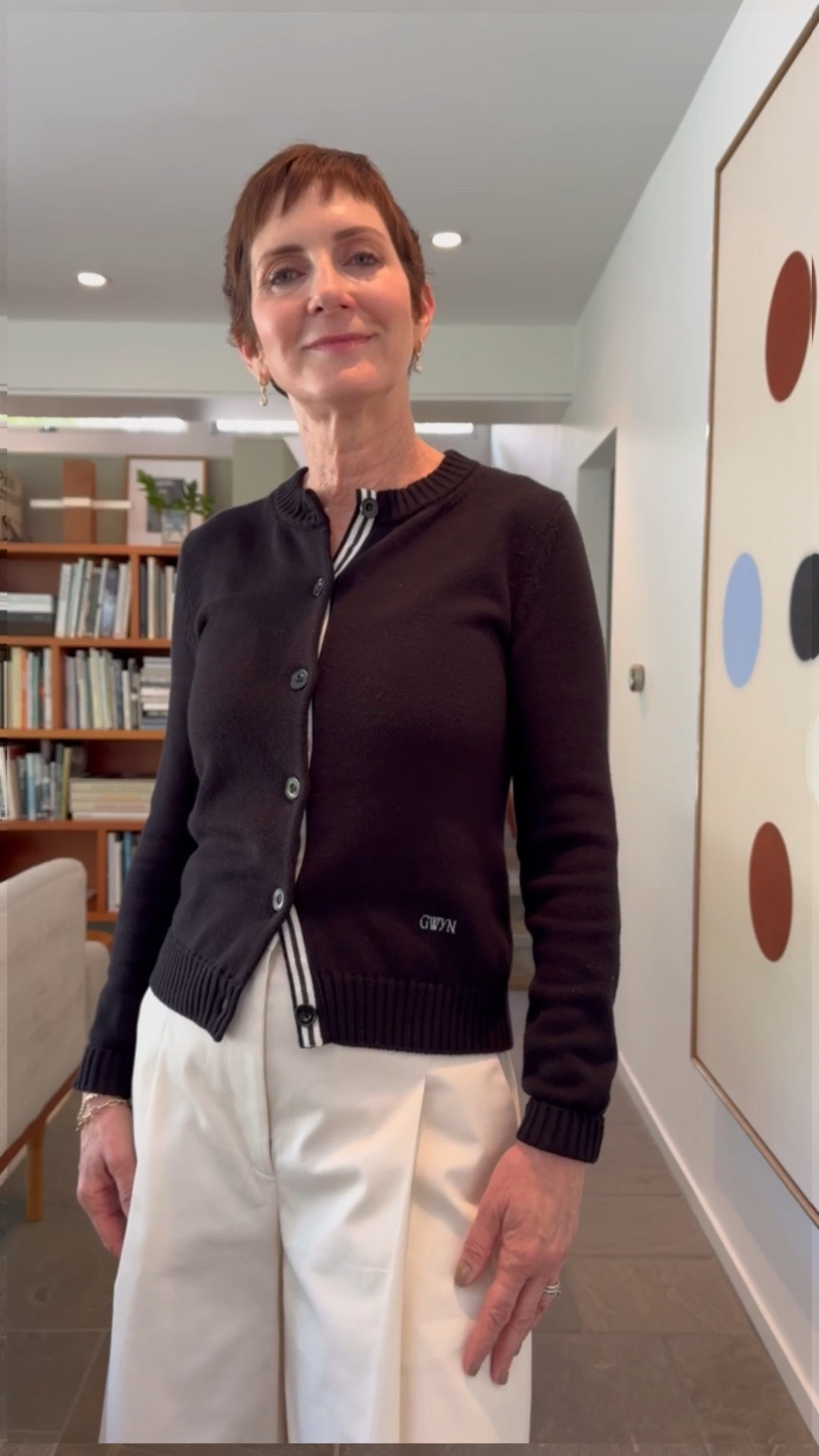 I have been really loving this black and white outfit lately. ￼