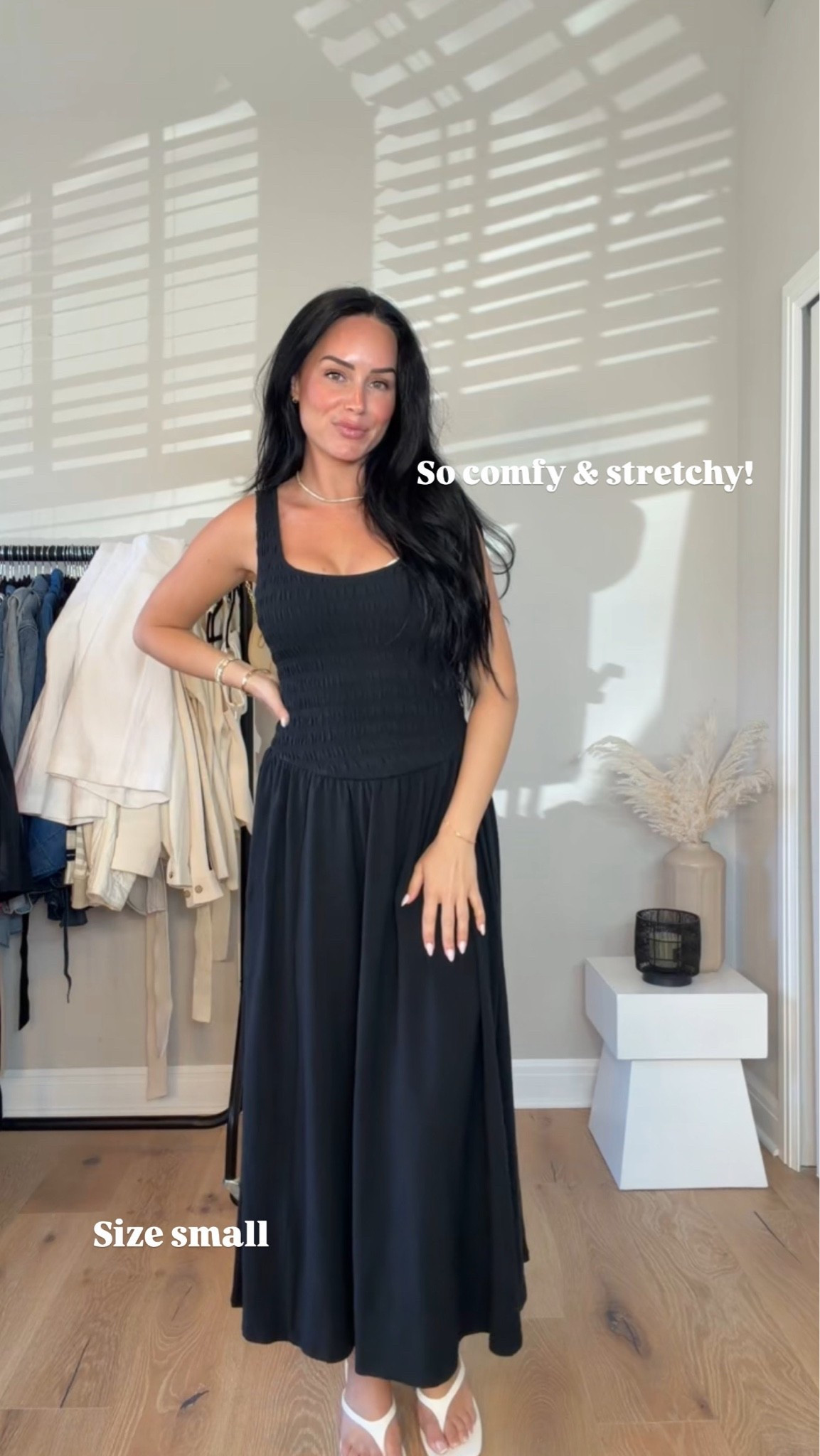 My favorite Abercrombie dresses are on sale!!!! Use code AFLTK for extra savings. 


My sizing 5’7, 145lbs, 32dd


@abercrombie