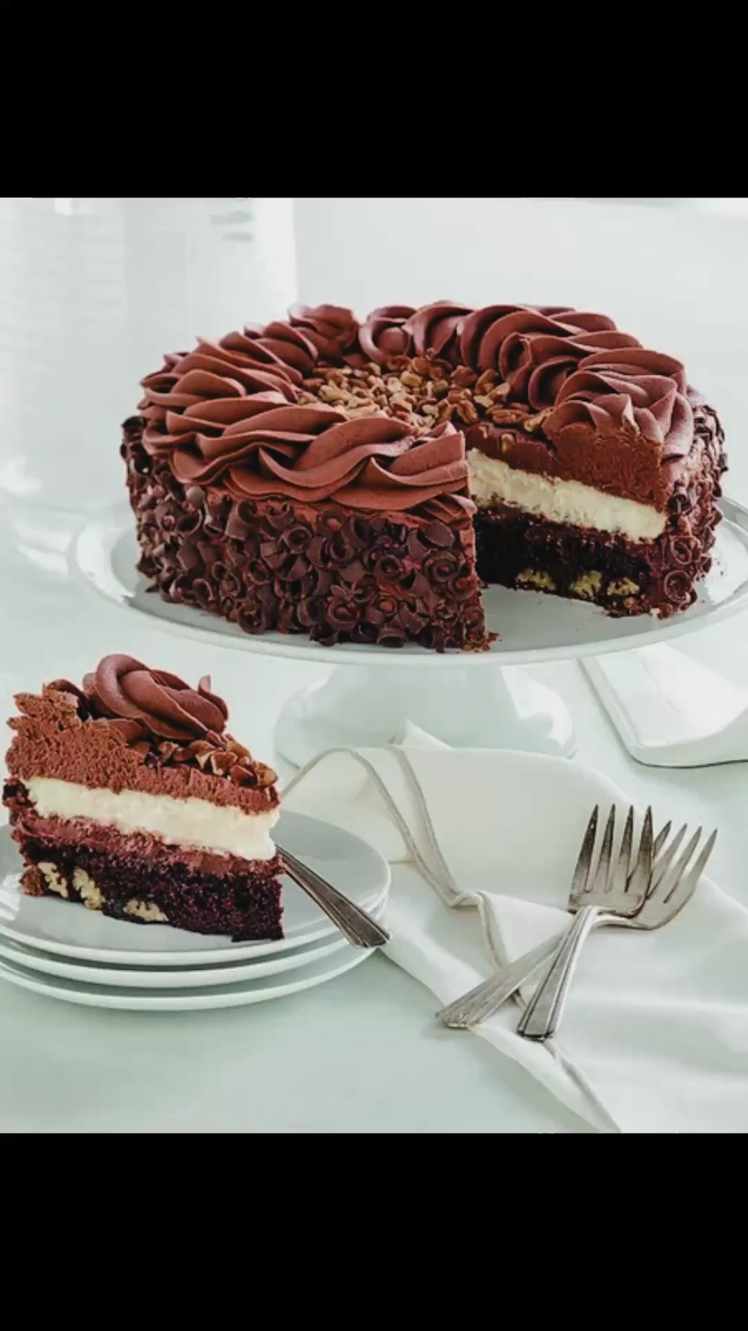 Chocolate cake cheesecake?! Yes please! Grab this delightful cake as soon as you can. Order now and you’ll be able to have it for Sunday brunch, Easter or whatever.

#Cakes #Chocolate #Yum ￼

#LTKSeasonal #LTKfoodie