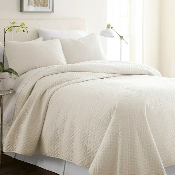 Ivory Herring Pattern Quilted Coverlet, King / CalKing, by Noble Linens | Walmart (US)