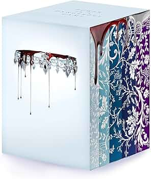 Red Queen 10th Anniversary Deluxe 5-book Box Set with stenciled edges: Red Queen, Glass Sword, Ki... | Amazon (US)