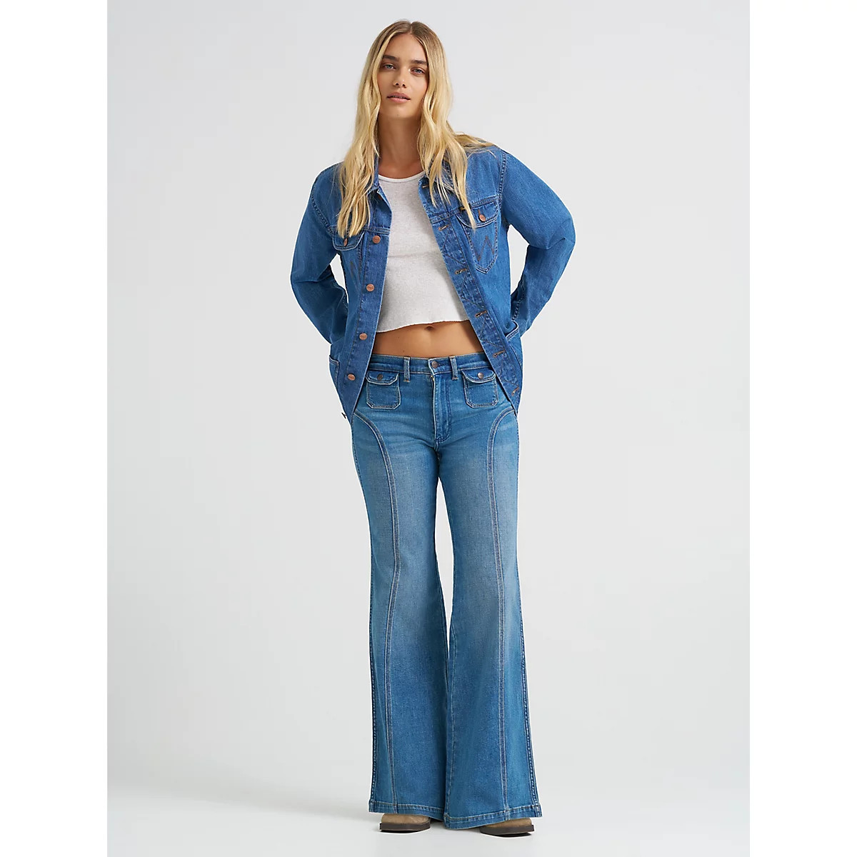 Women's Seamed 70's Flare Jean in Hazy Horizon | Wrangler