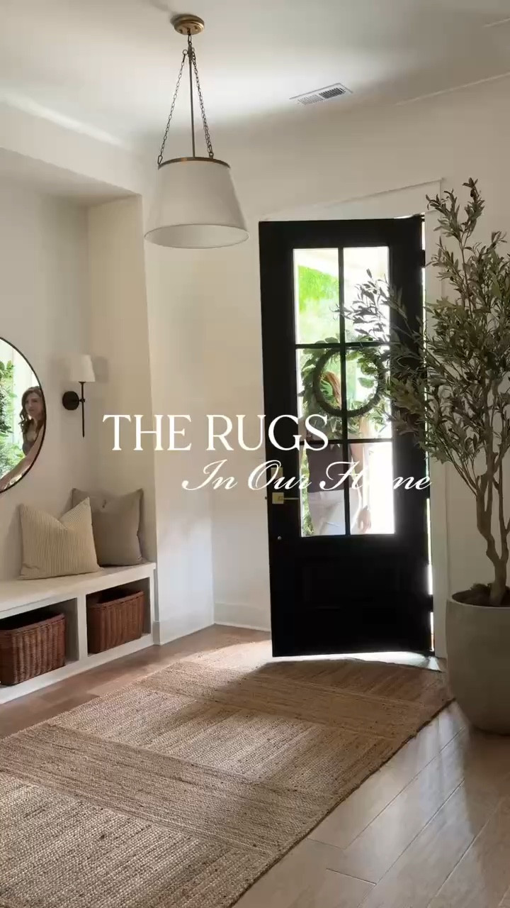 Here are the rugs in our home that offer a cozy, timeless & classic feel! 🤍