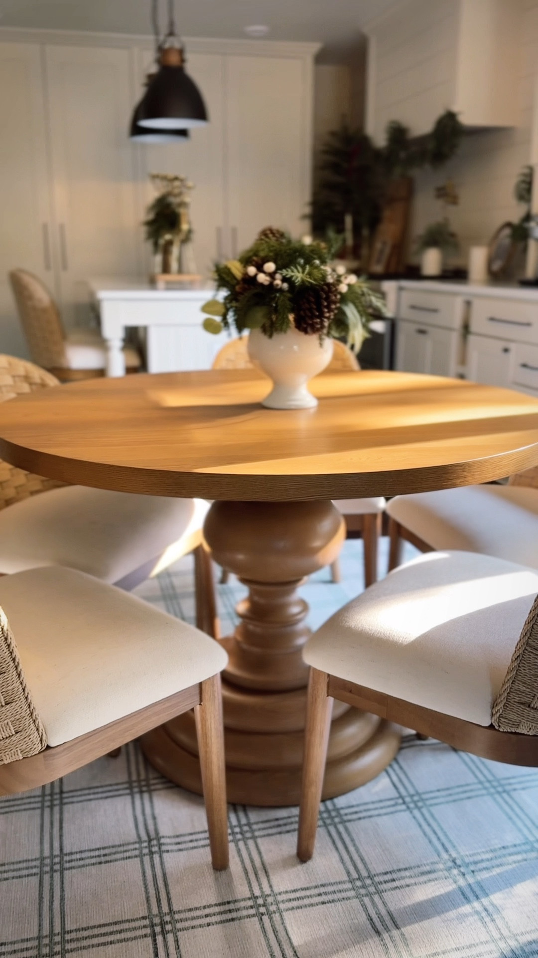 Our new round table is now live! 
Christmas items linked will be restocked 

#LTKHome #LTKSeasonal