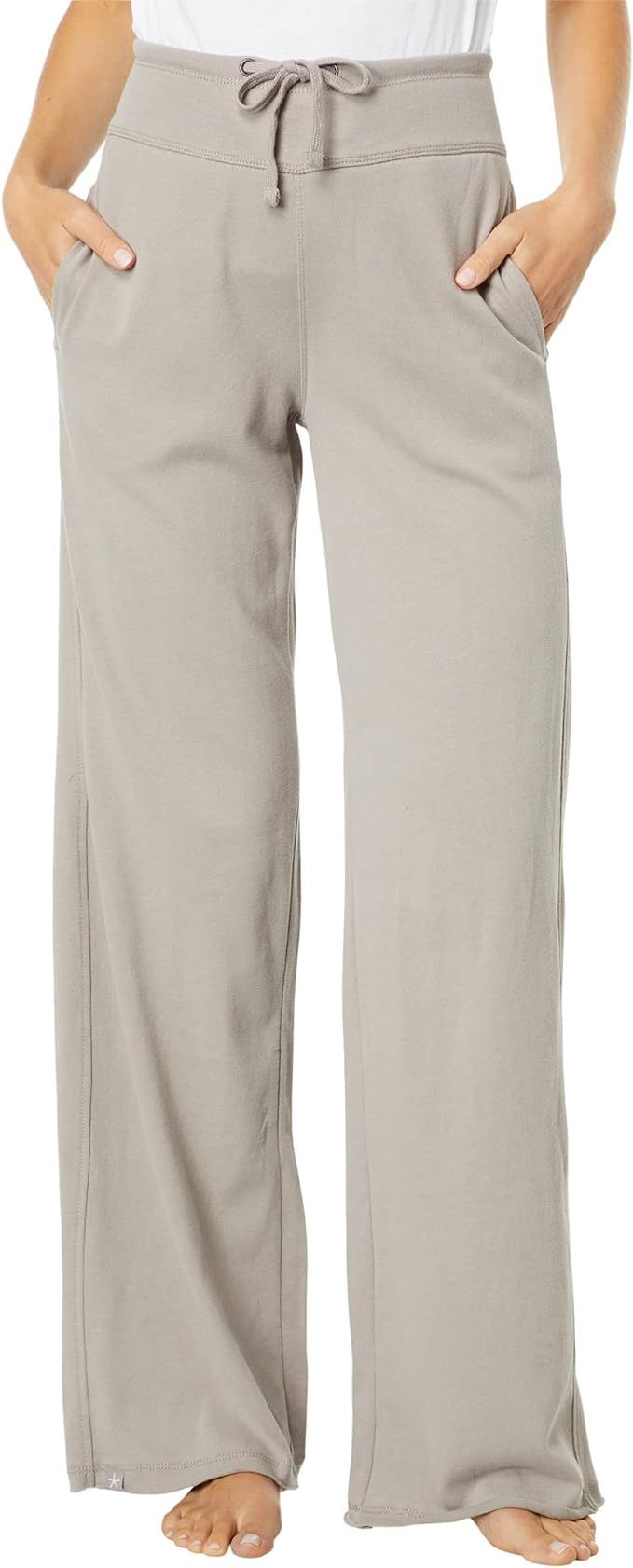 Barefoot Dreams Malibu Collection Women’s Brushed Jersey Pant, Luxury Loungewear, Gym Track Bot... | Amazon (US)