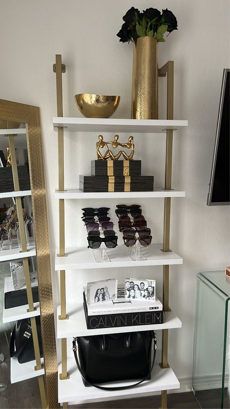Shelf styling | amazon finds | living room | home decor | flower vases 

#LTKstyletip #LTKhome