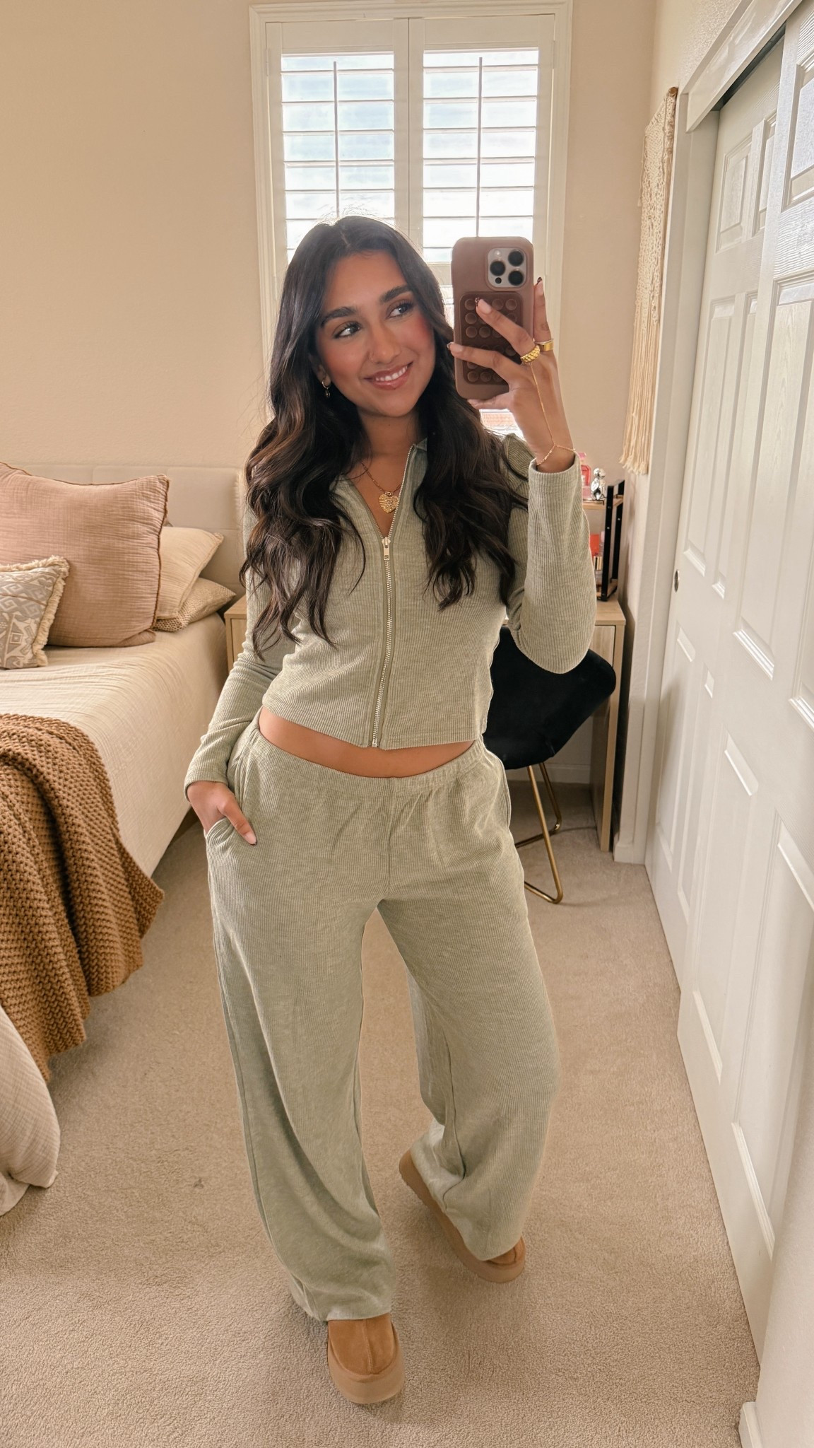 Brb never taking this off 🫶🏽🧸🤍🤞🏽

Size small in the top + medium bottoms! 