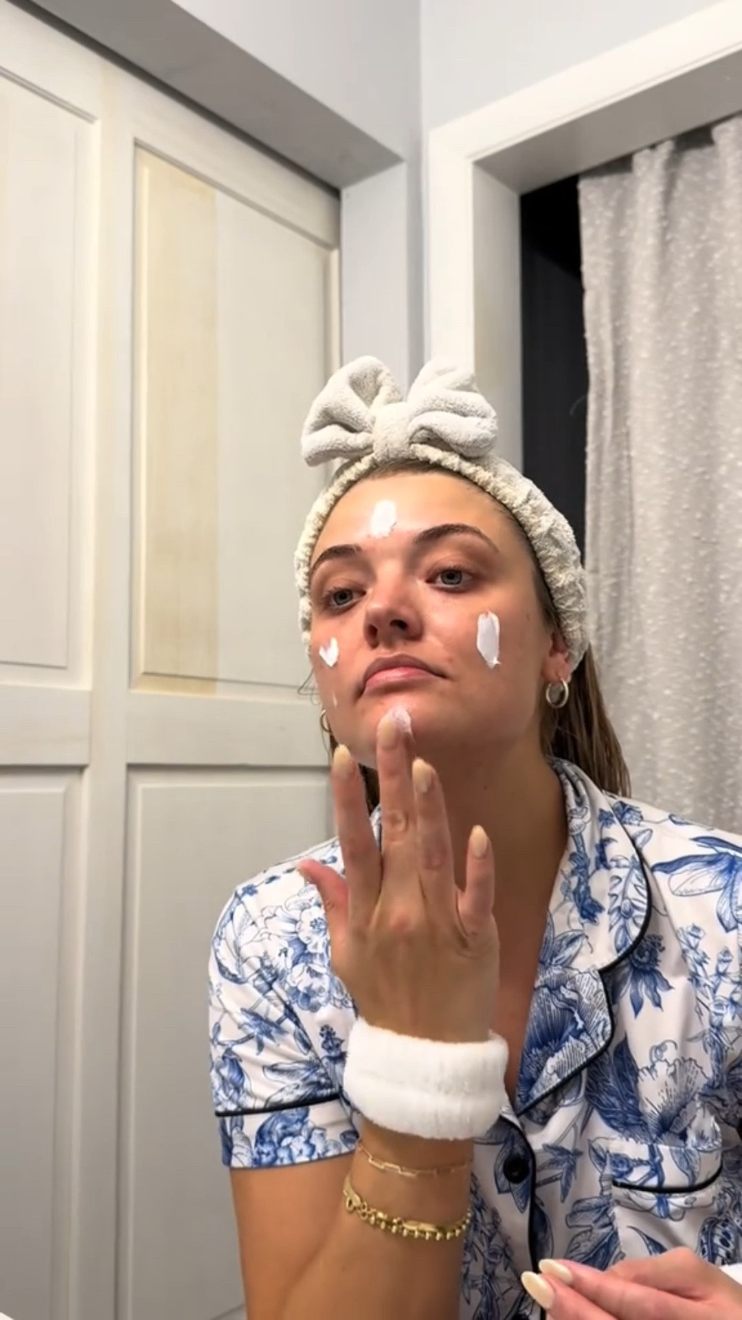 Unwind with me. Products linked 😴

#LTKBeauty #LTKHome #LTKSaleAlert