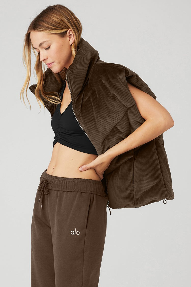 Ribbed Velour Mountain Side Puffer Vest | Alo Yoga (US)