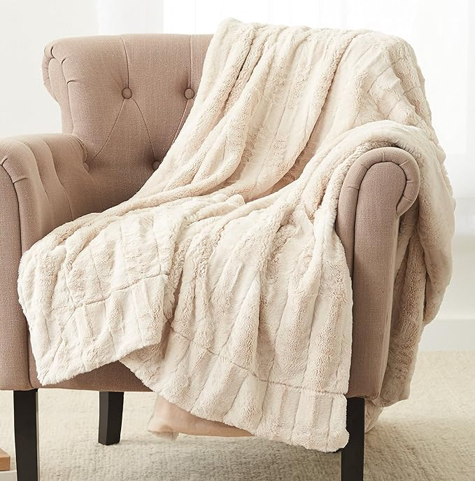 Amazon Brand – Pinzon Faux Fur Throw Blanket - 63 x 87 Inch, Ivory | Amazon (US)
