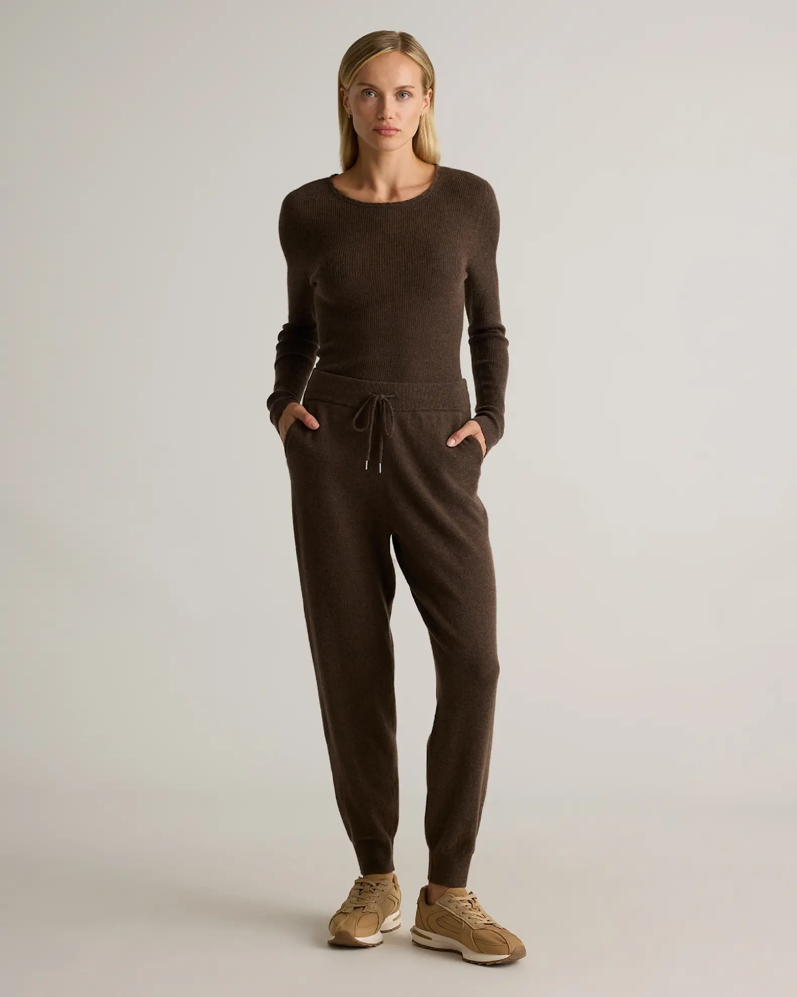 Mongolian Cashmere Sweatpants in Brown | Quince