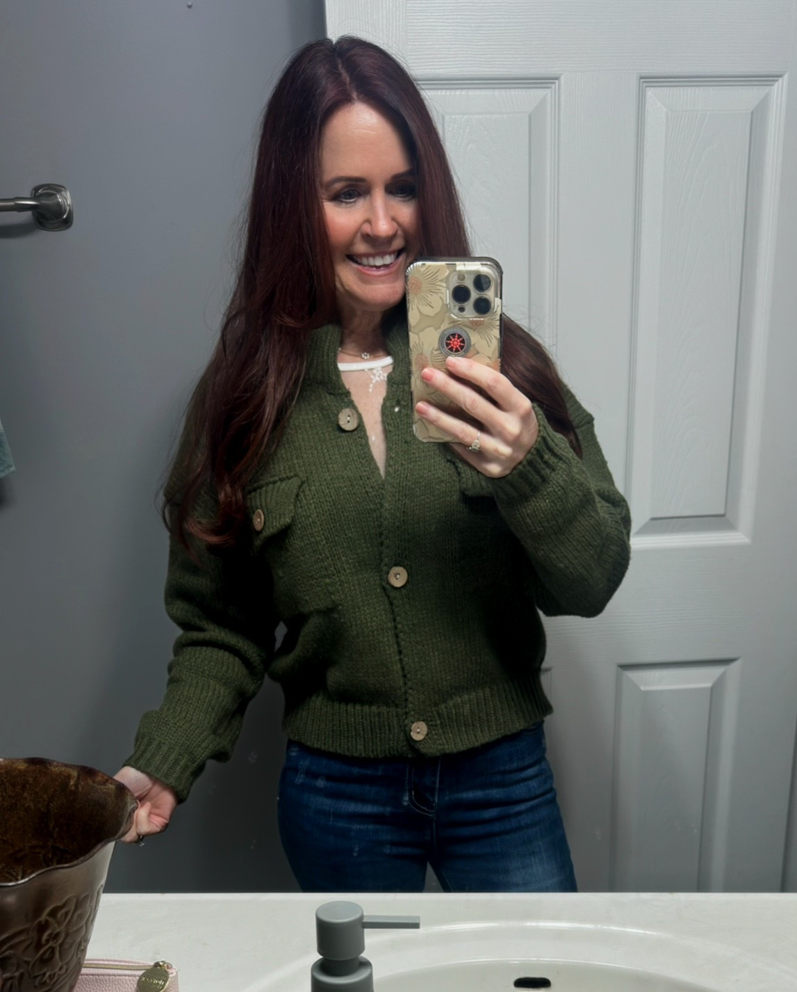 Cutest sweater plus it’s just $13 🥰
#sweater #amazon 

#LTKFindsUnder50 #LTKootd #LTKSaleAlert