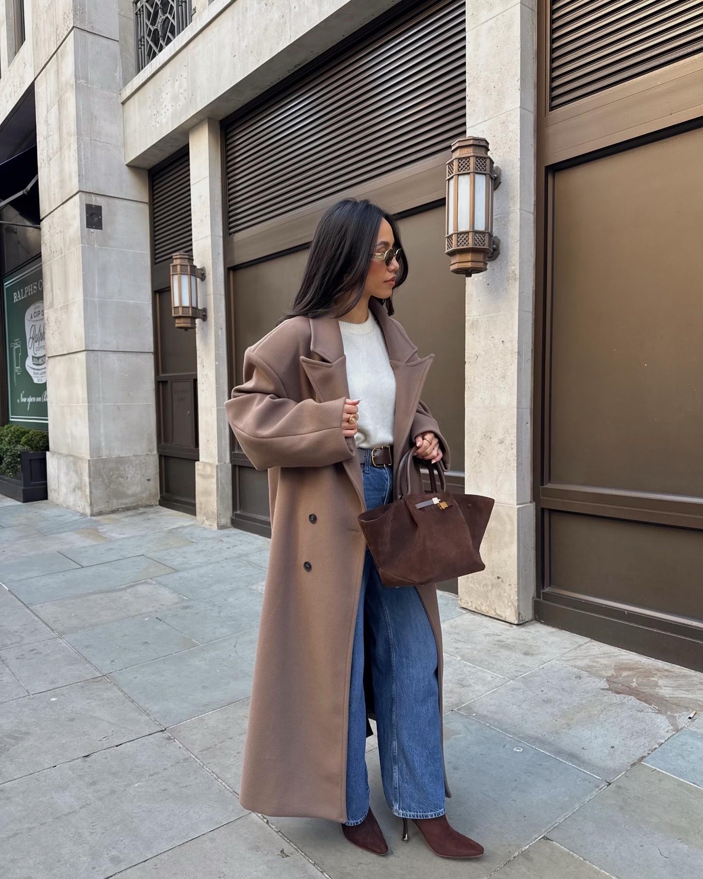 Mocha brown outfit 🤎☕️🐻 

Coat - source unknown 
Jeans - Abercrombie (size w24 short) 
Jumper - arket 
Boots - river island 
Bag - DeMellier 

London outfit, outfit of the day, coat outfit, trending, chocolate brown 

#LTKwinter #LTKeurope #LTKstyletip