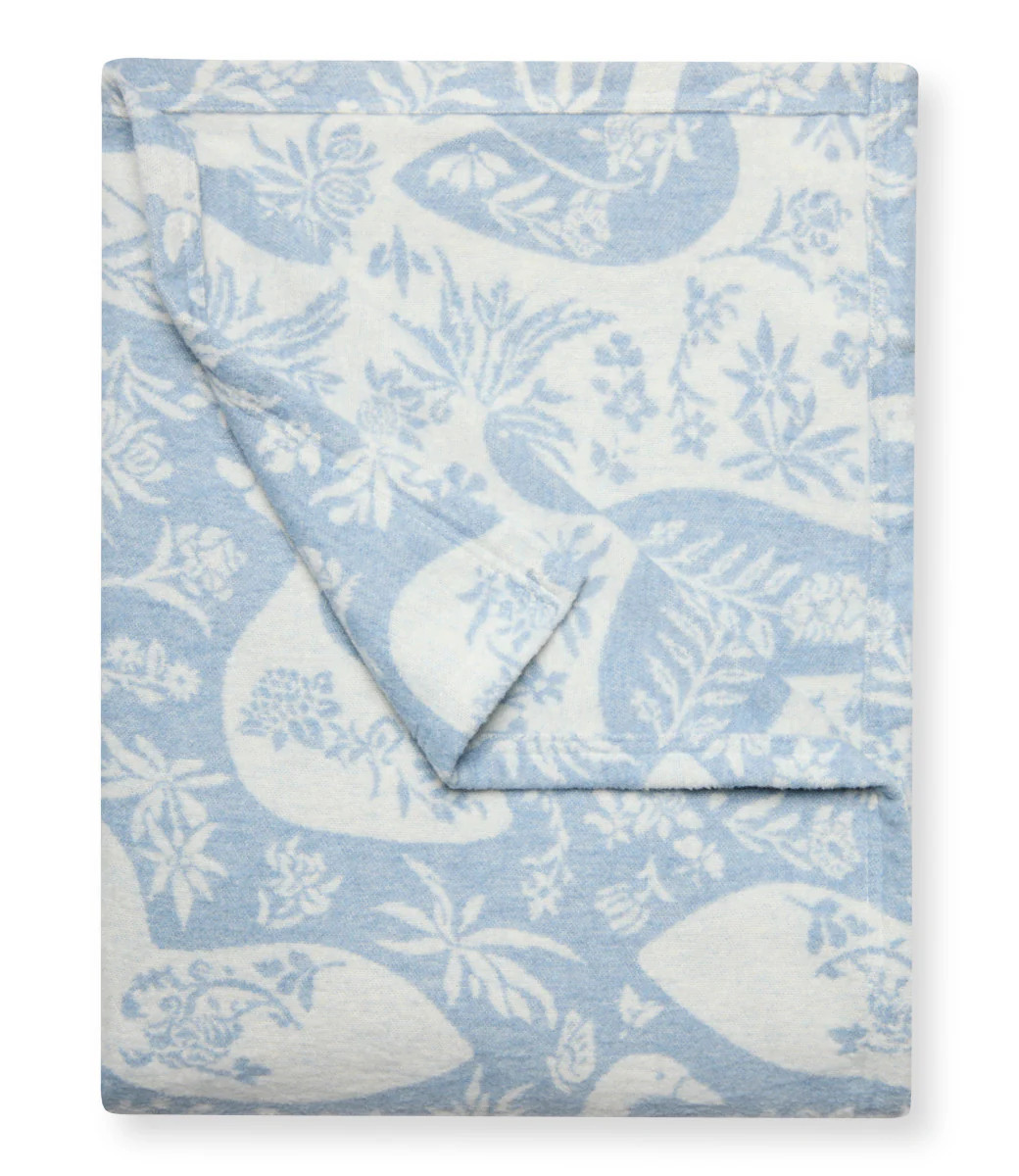 The Lightweight Blanket | ChappyWrap