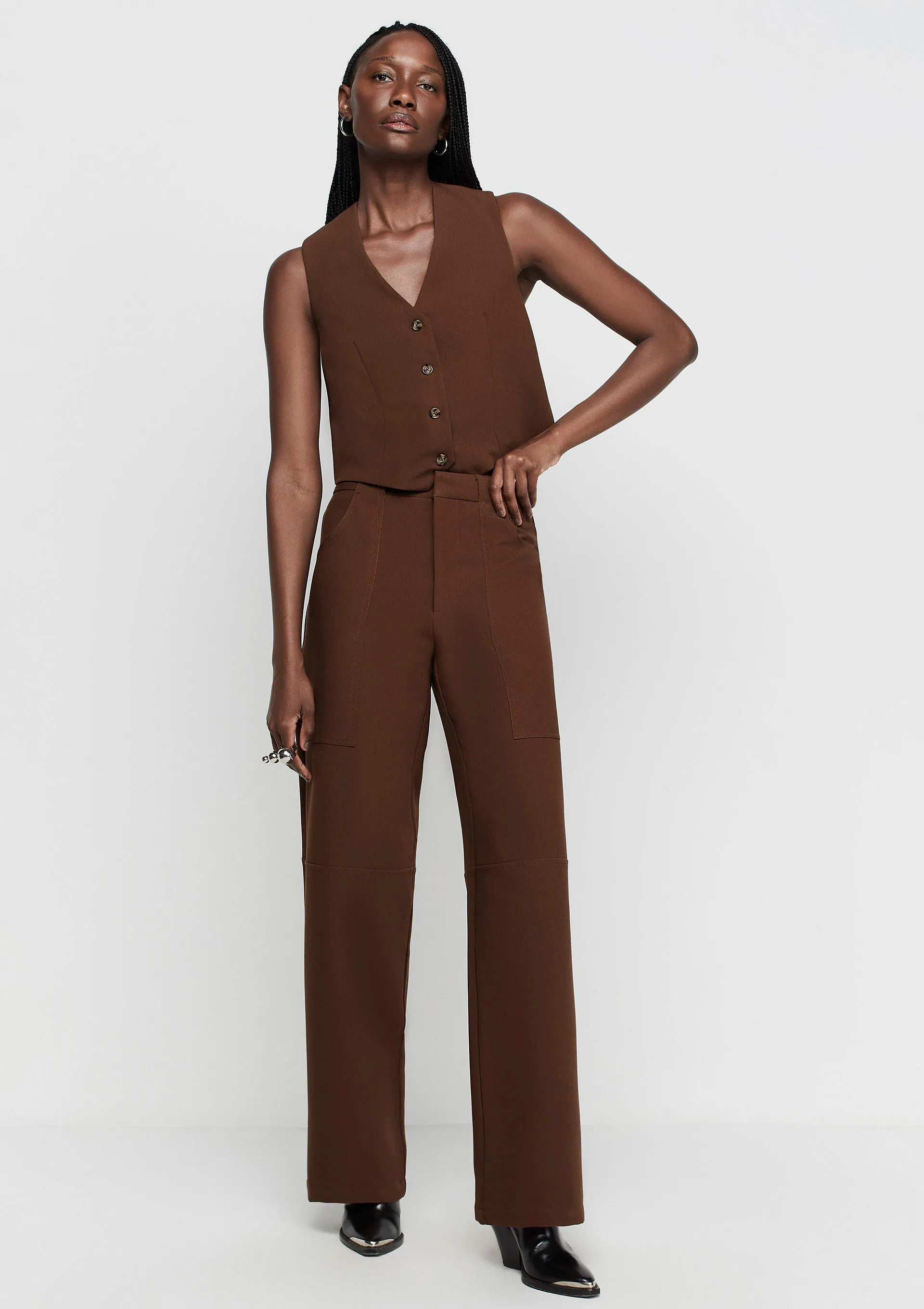 Calça Pantalona Cintura Alta Em Alfaiataria - Marrom - DZARM | Moda Versátil, Cool e Atemporal ... | DzarmHering (BR)