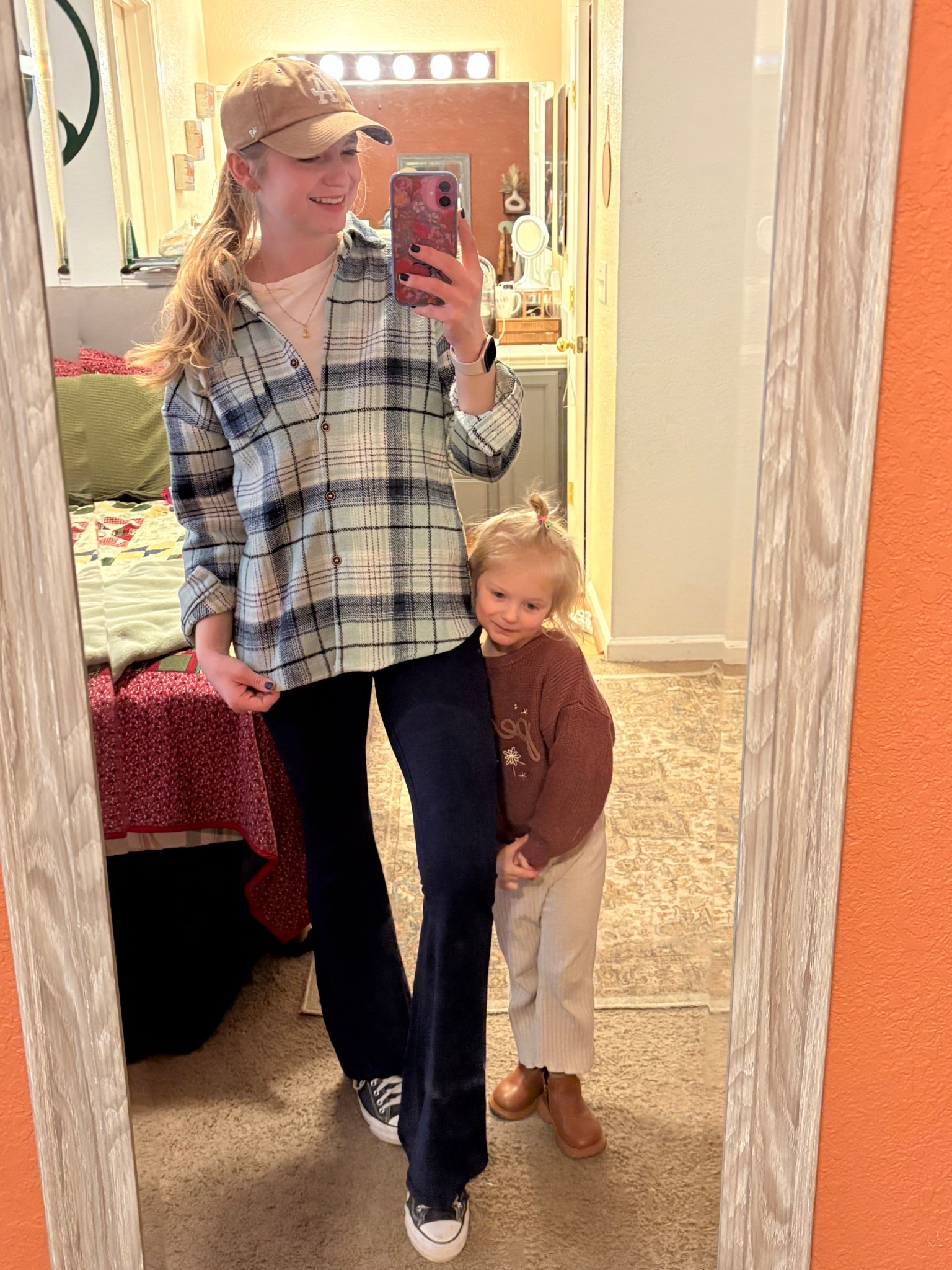 OFFline lounge sweatpants from Aerie! 
These are my absolute favorite yoga style pants. I love the fit and style and the feel is comfortable and cute. 
Tts and lots of stretch recovery. 


#LTKActive #LTKootd #LTKmomlife